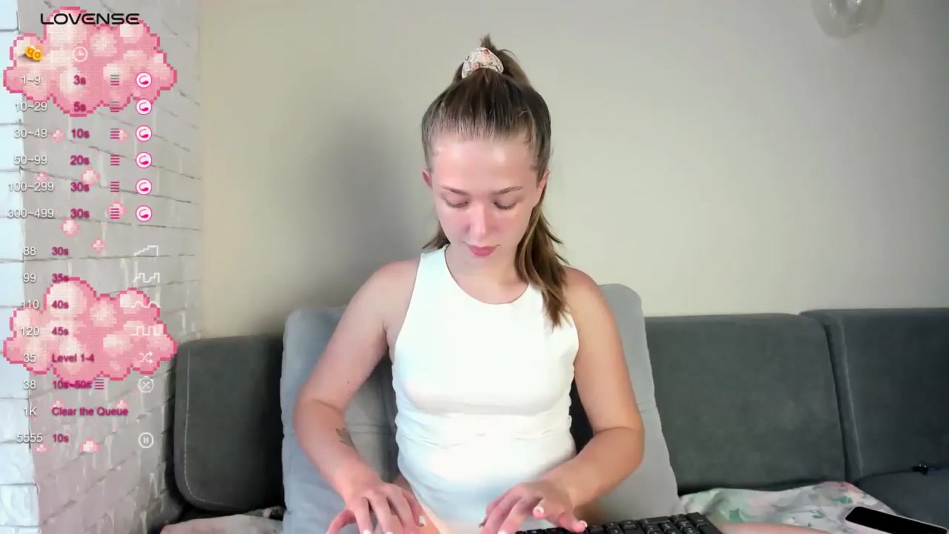 Gallery image thumbnail from TenderlyKate's myfreecams stream on, 07/18/2024, 16:59 image 19 of 20