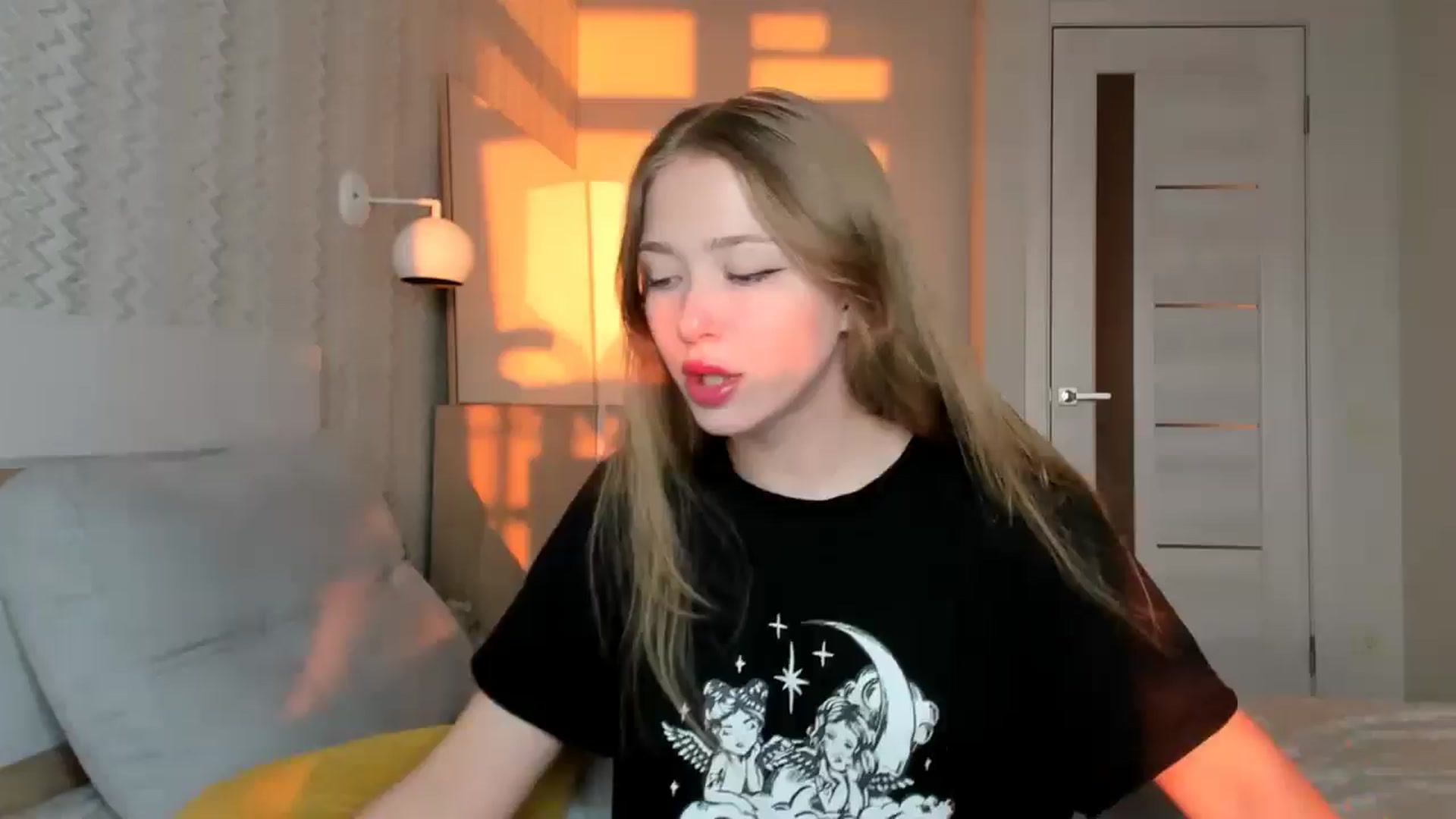 Gallery image thumbnail from TenderlyKate's myfreecams stream on, 07/24/2024, 17:54 image 1 of 20