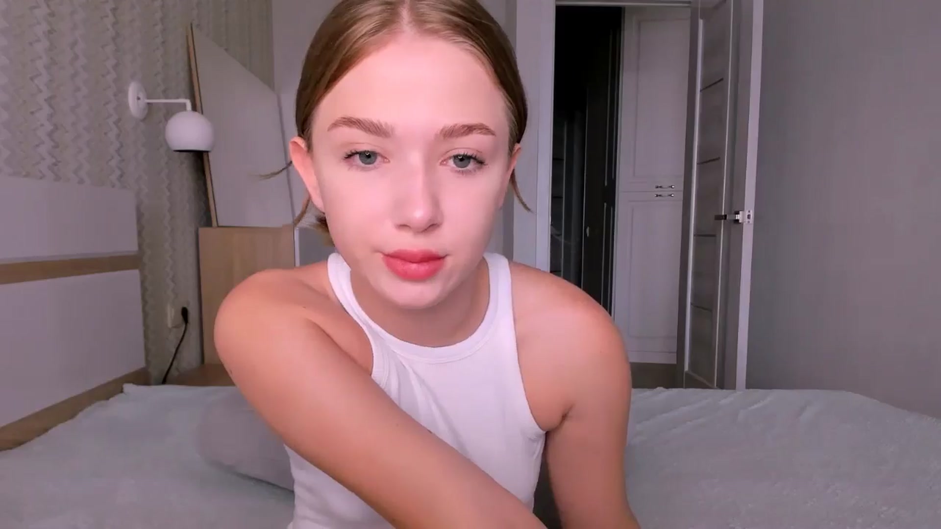 Gallery image thumbnail from TenderlyKate's myfreecams stream on, 08/31/2024, 13:03 image 5 of 20