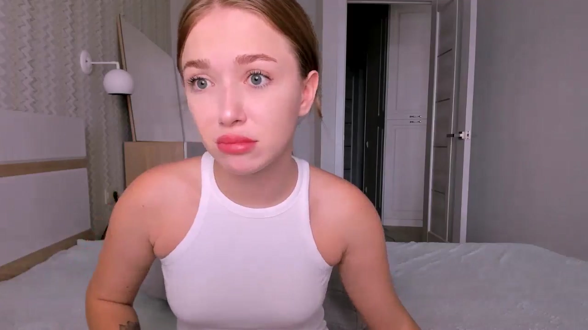 Gallery image thumbnail from TenderlyKate's myfreecams stream on, 08/31/2024, 13:03 image 3 of 20