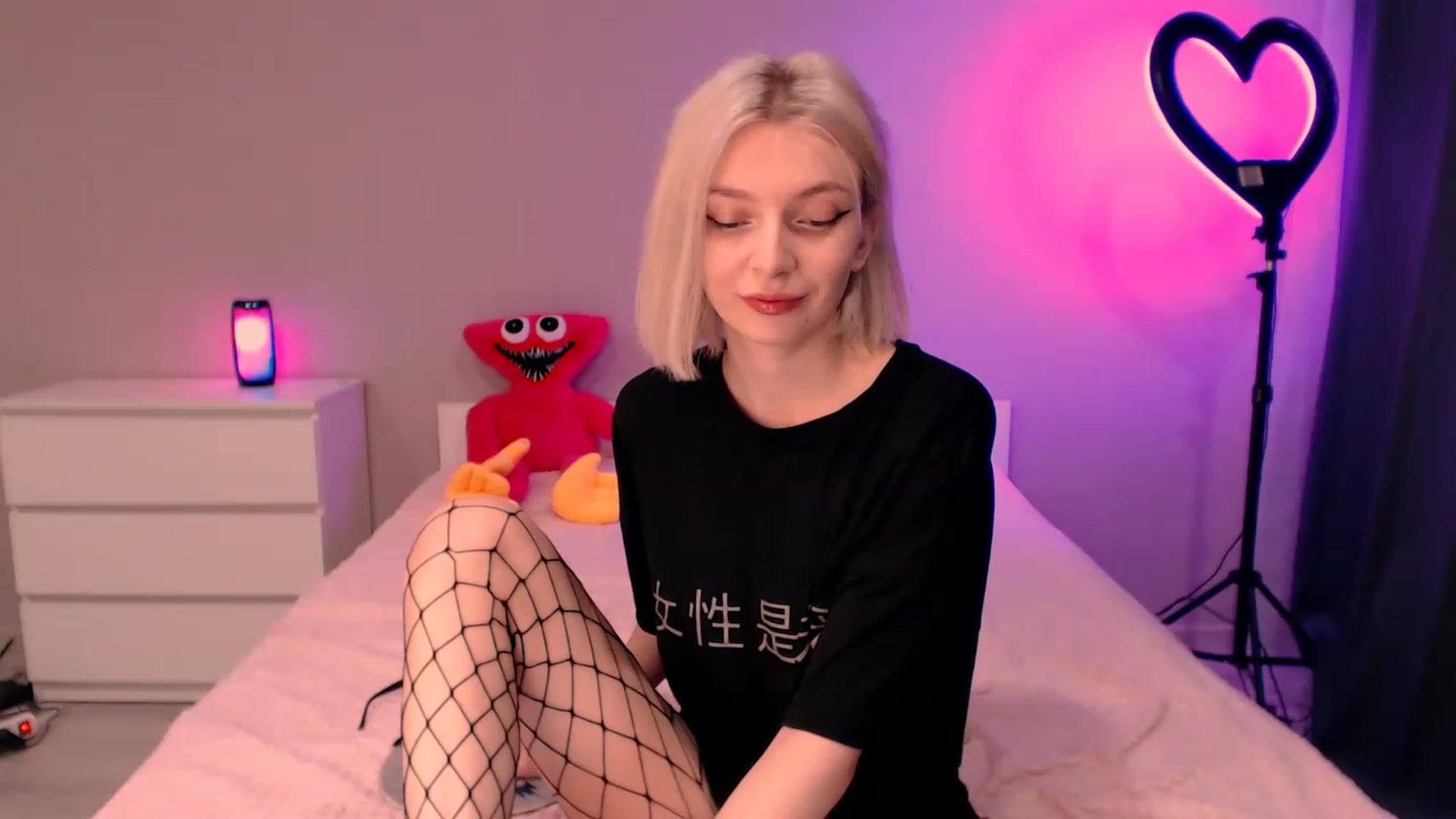Gallery image thumbnail from TenderlyLolla's myfreecams stream on, 01/05/2023, 13:52 image 12 of 20