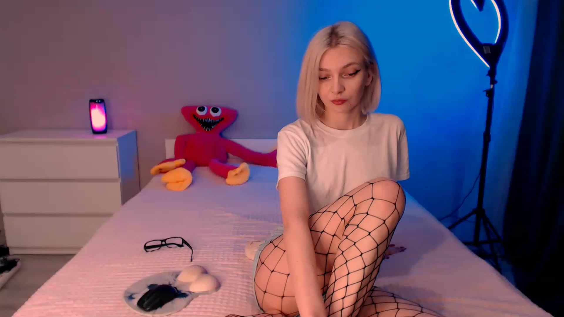 Gallery image thumbnail from TenderlyLolla's myfreecams stream on, 01/06/2023, 11:38 image 13 of 20