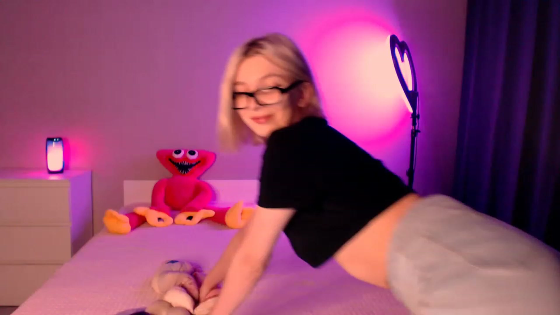 Gallery image thumbnail from TenderlyLolla's myfreecams stream on, 01/16/2023, 15:24 image 2 of 20