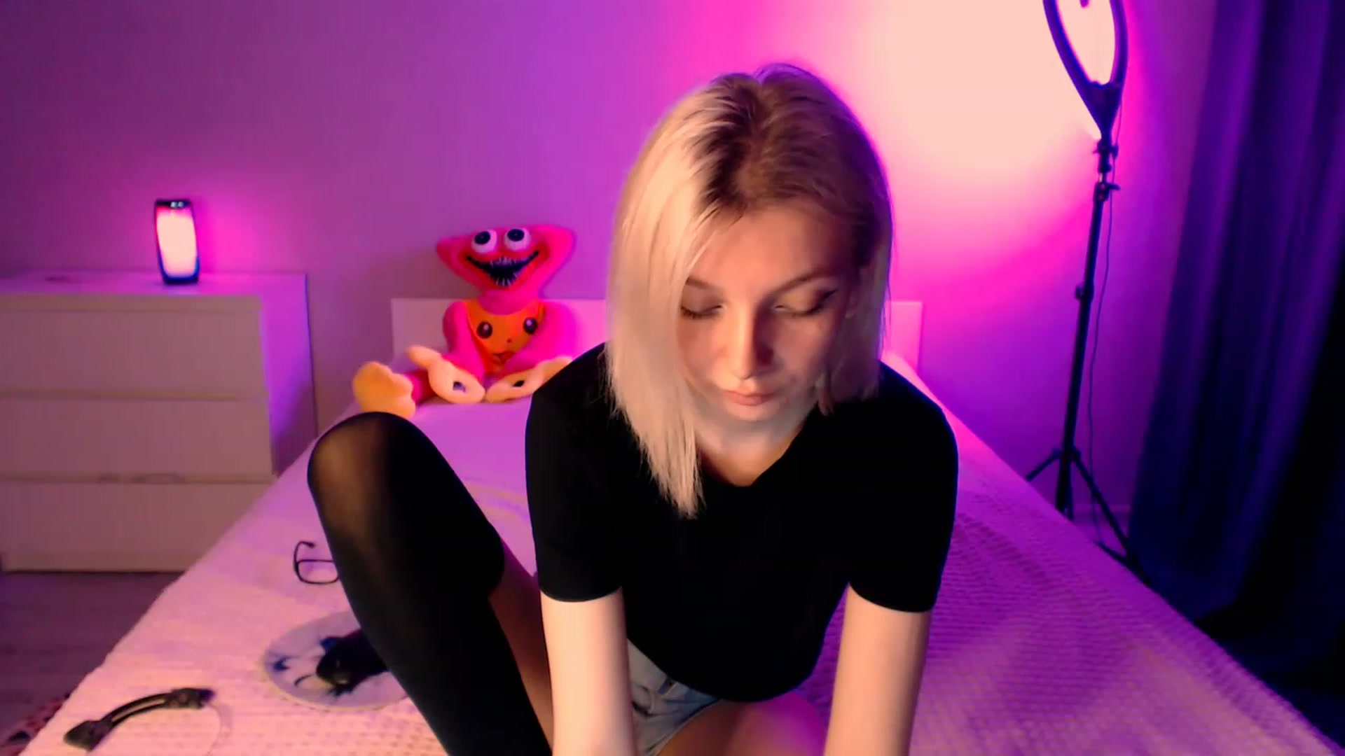 Gallery image thumbnail from TenderlyLolla's myfreecams stream on, 02/03/2023, 14:05 image 19 of 20