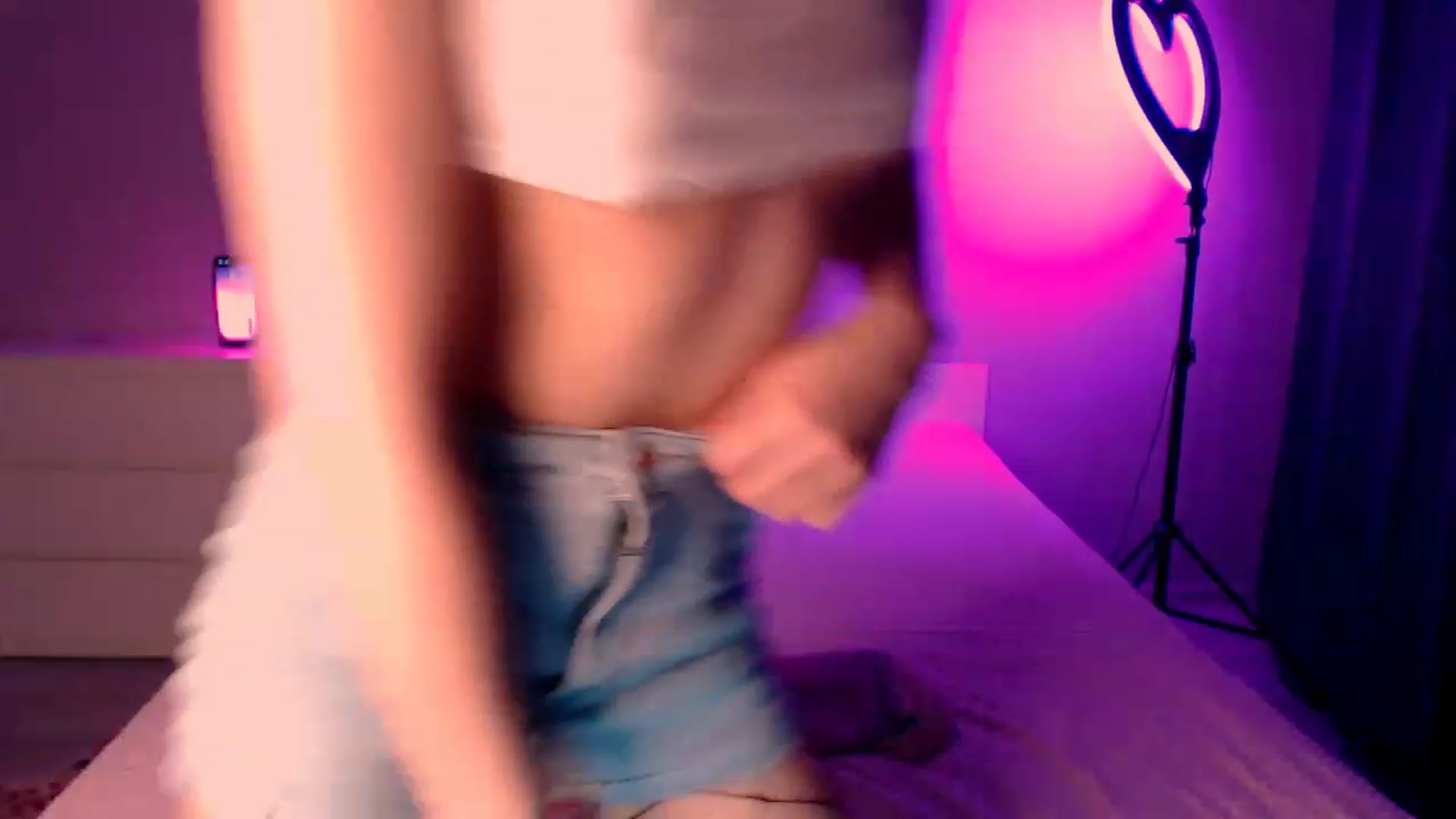 Gallery image thumbnail from TenderlyLolla's myfreecams stream on, 02/10/2023, 02:09 image 10 of 20