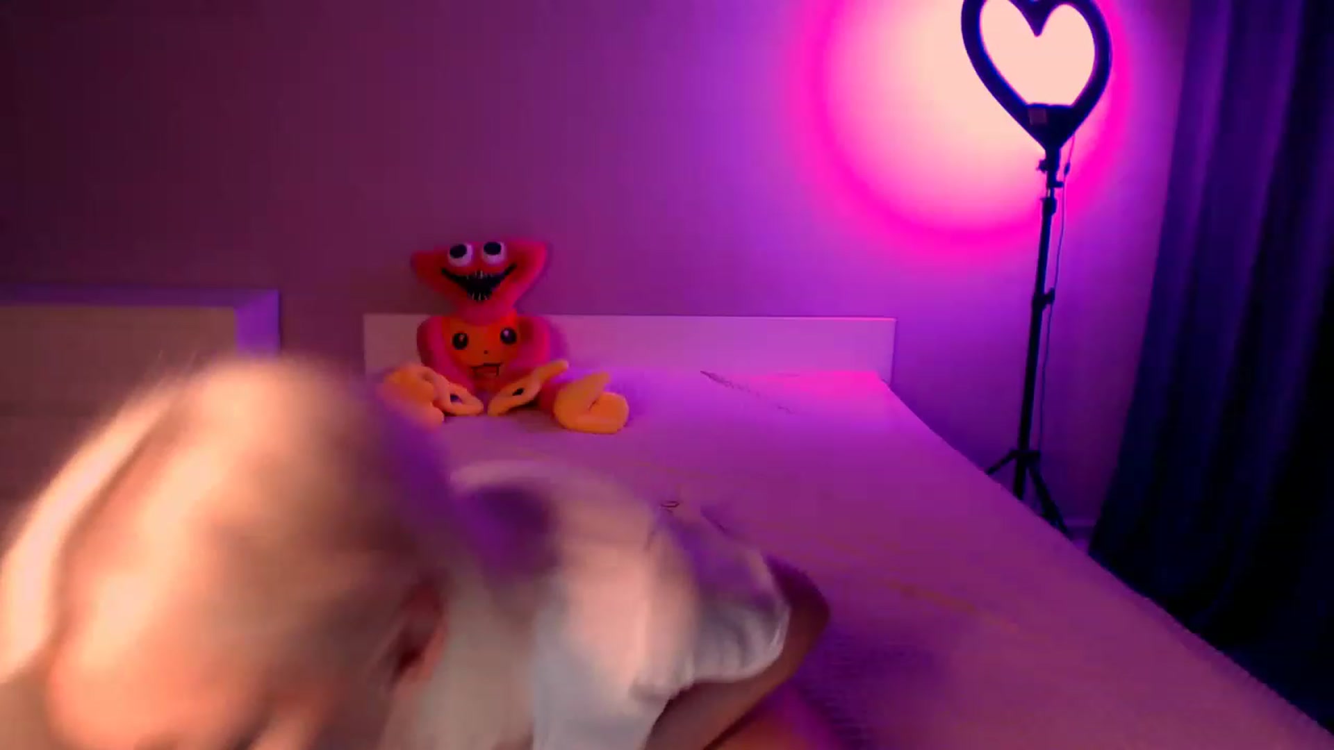 Gallery image thumbnail from TenderlyLolla's myfreecams stream on, 02/24/2023, 14:55 image 2 of 20