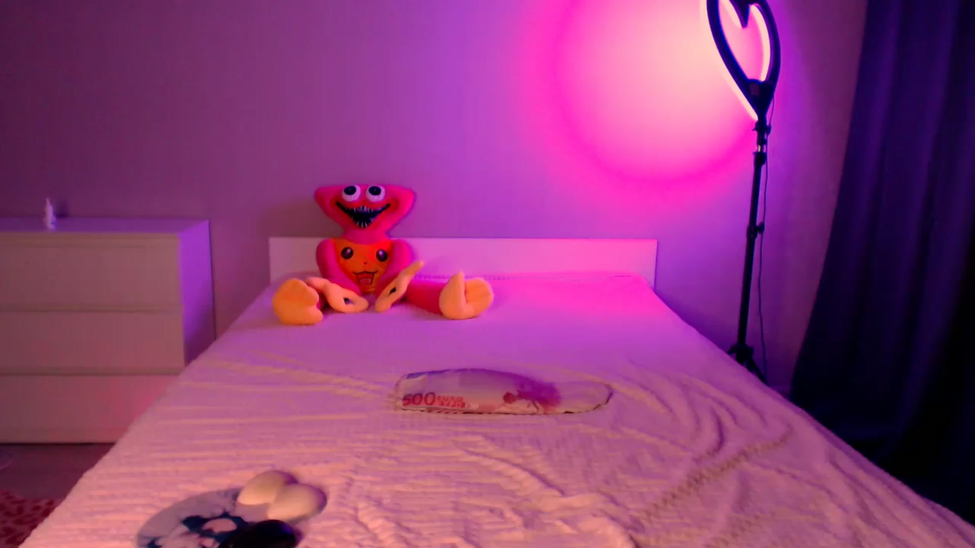 Gallery image thumbnail from TenderlyLolla's myfreecams stream on, 02/26/2023, 01:08 image 9 of 20