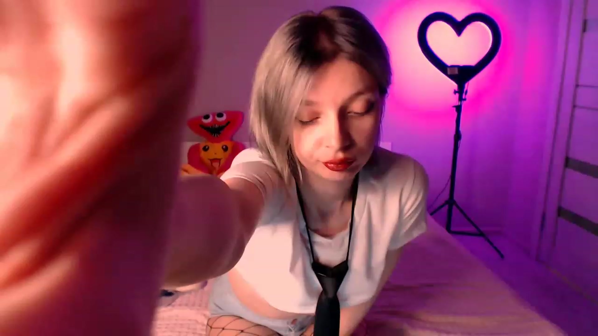 Gallery image thumbnail from TenderlyLolla's myfreecams stream on, 04/05/2023, 16:37 image 9 of 20