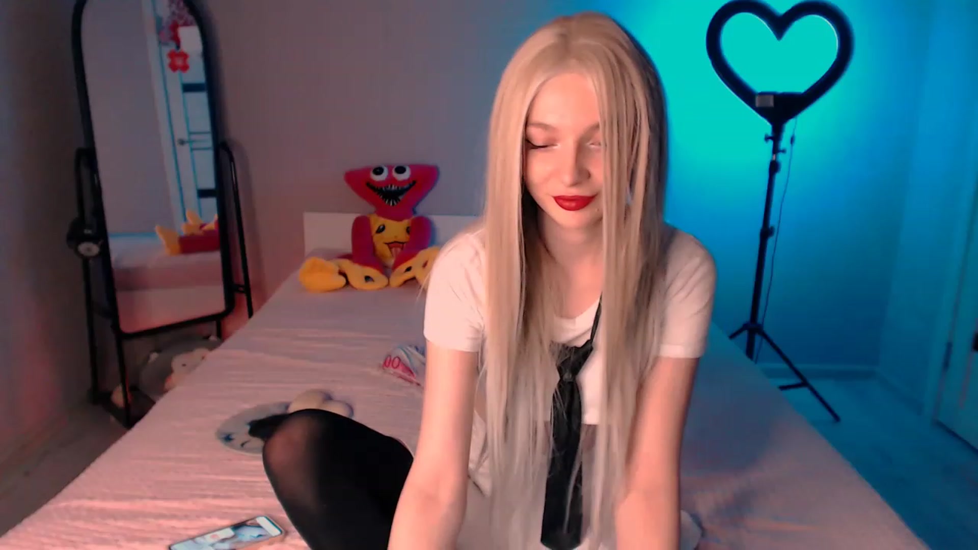 Gallery image thumbnail from TenderlyLolla's myfreecams stream on, 06/04/2023, 15:39 image 10 of 20