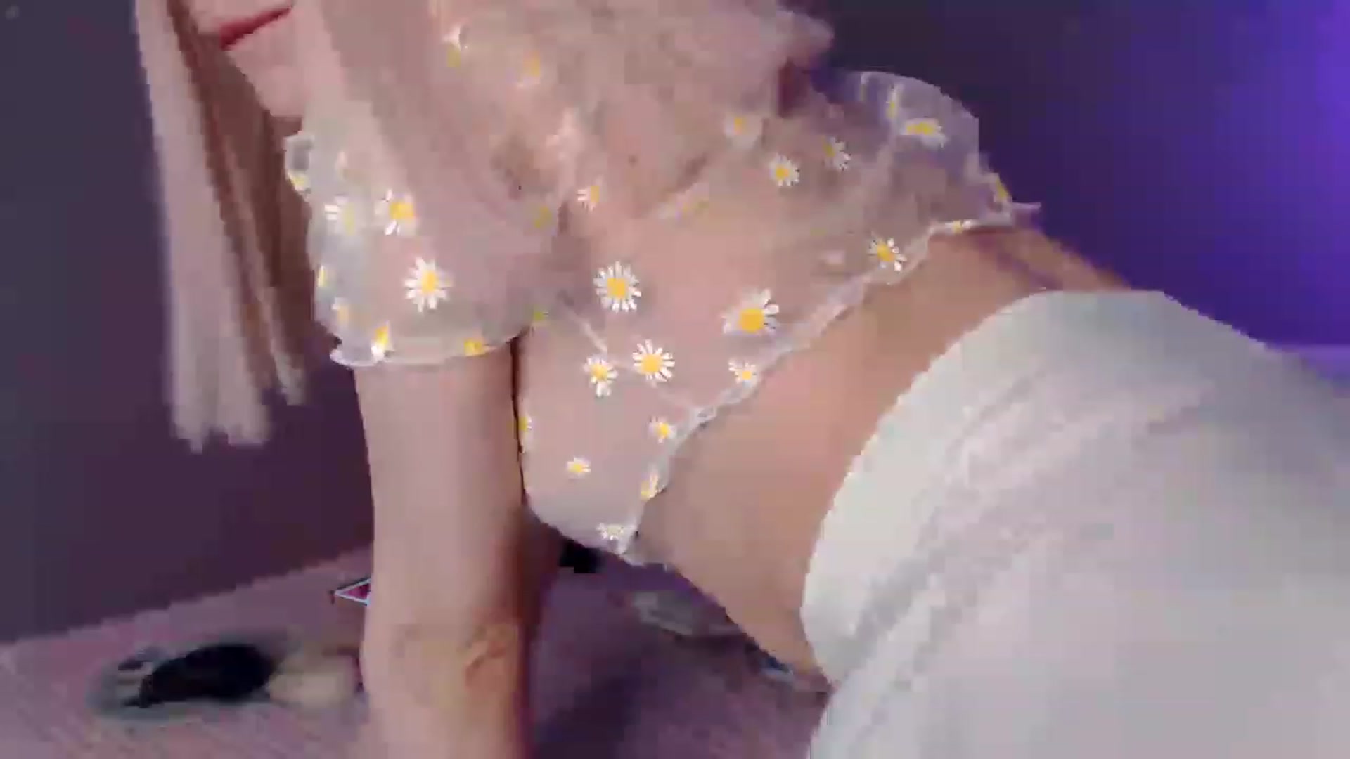 Gallery image thumbnail from TenderlyLolla's myfreecams stream on, 07/03/2023, 03:57 image 7 of 20
