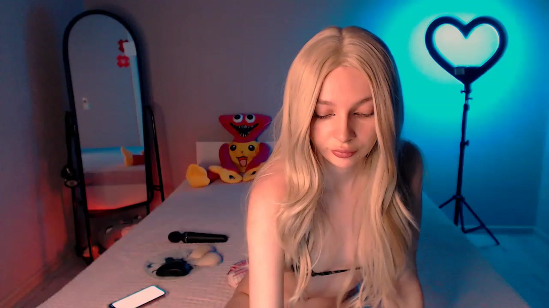 Gallery image thumbnail from TenderlyLolla's myfreecams stream on, 07/16/2023, 16:01 image 15 of 20