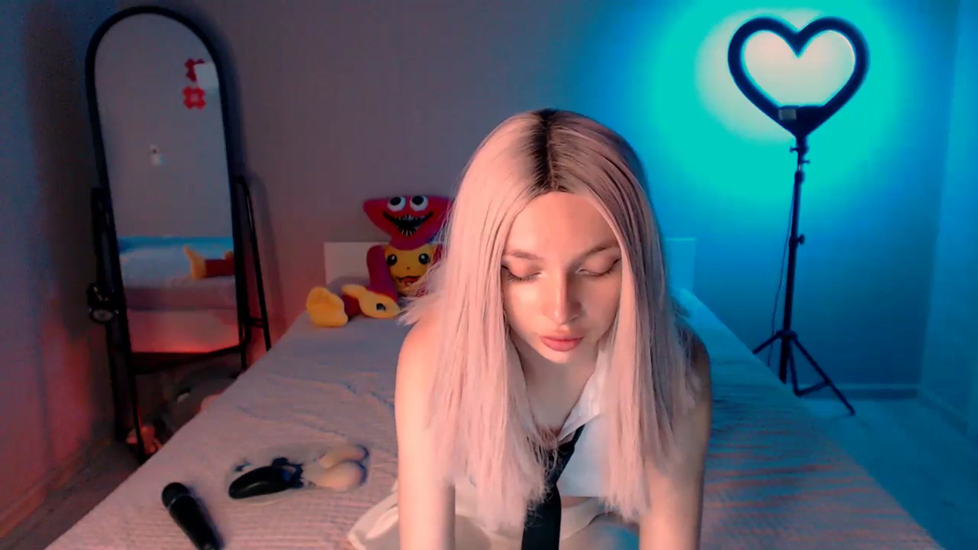 Gallery image thumbnail from TenderlyLolla's myfreecams stream on, 07/18/2023, 16:02 image 15 of 20