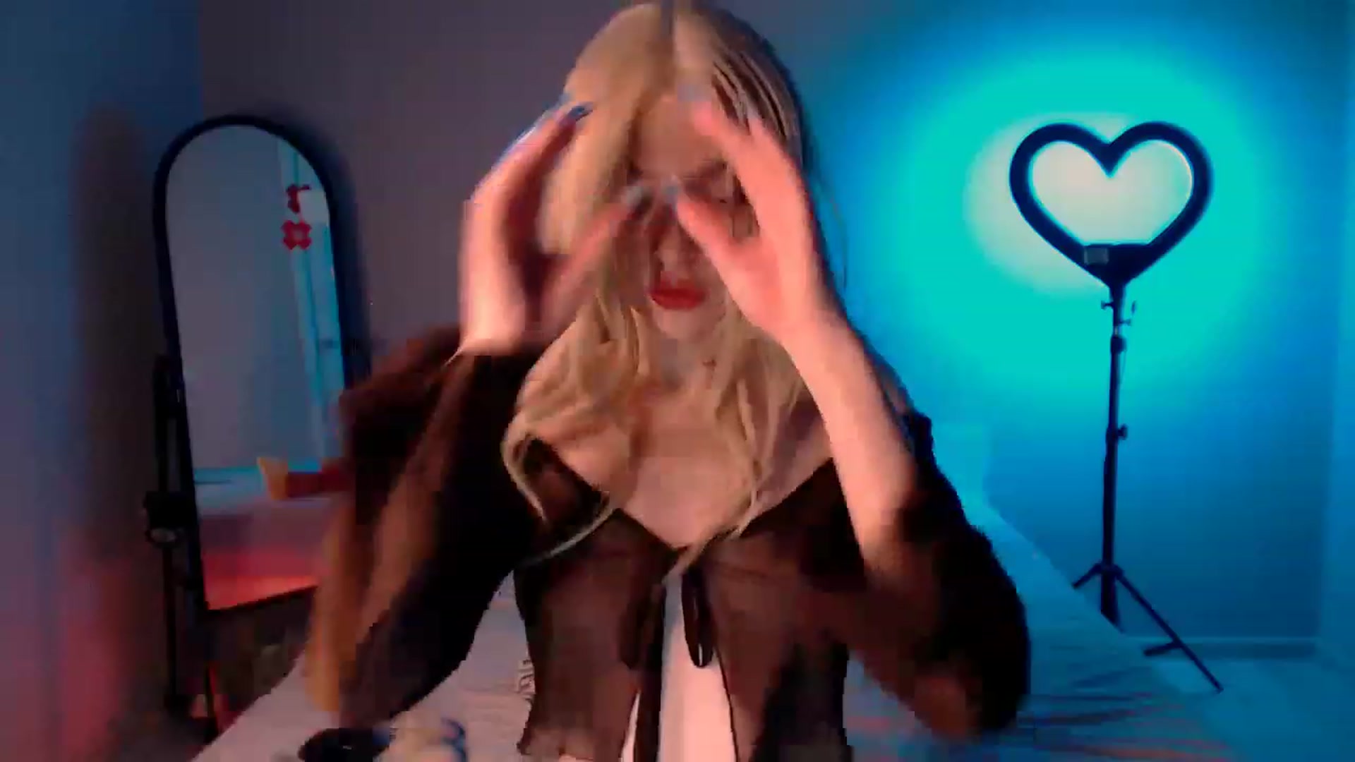 Gallery image thumbnail from TenderlyLolla's myfreecams stream on, 07/21/2023, 16:01 image 15 of 20