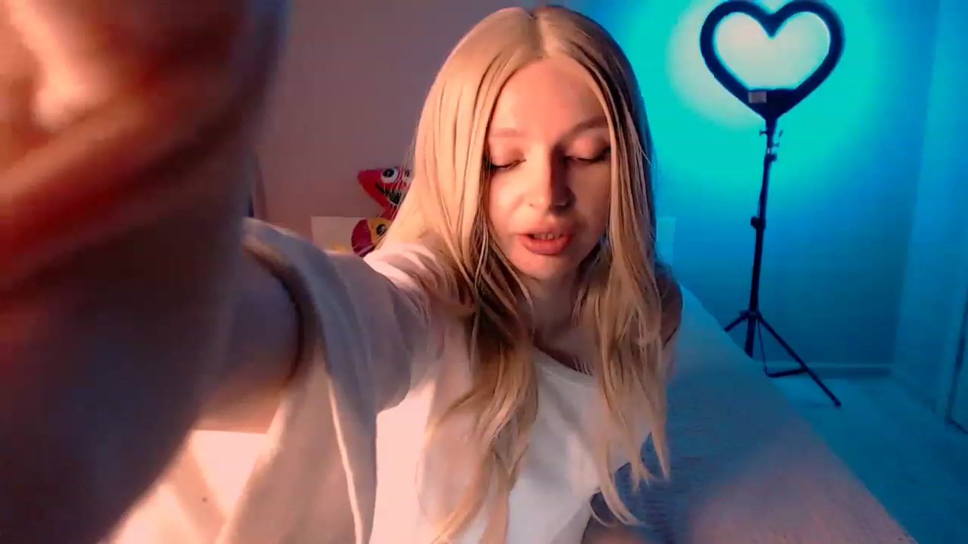 Gallery image thumbnail from TenderlyLolla's myfreecams stream on, 08/20/2023, 16:03 image 11 of 20