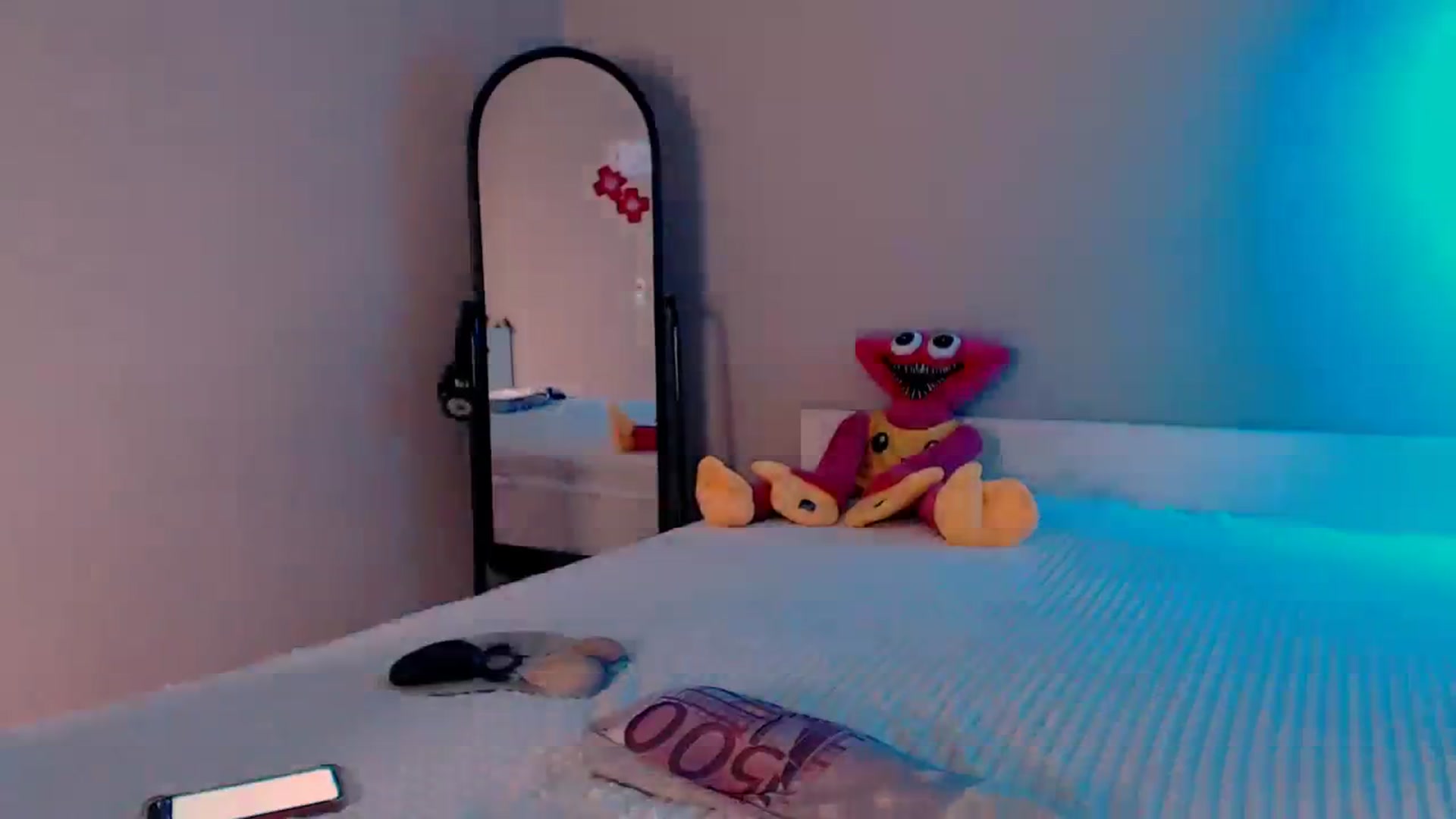 Gallery image thumbnail from TenderlyLolla's myfreecams stream on, 10/15/2023, 16:23 image 18 of 20
