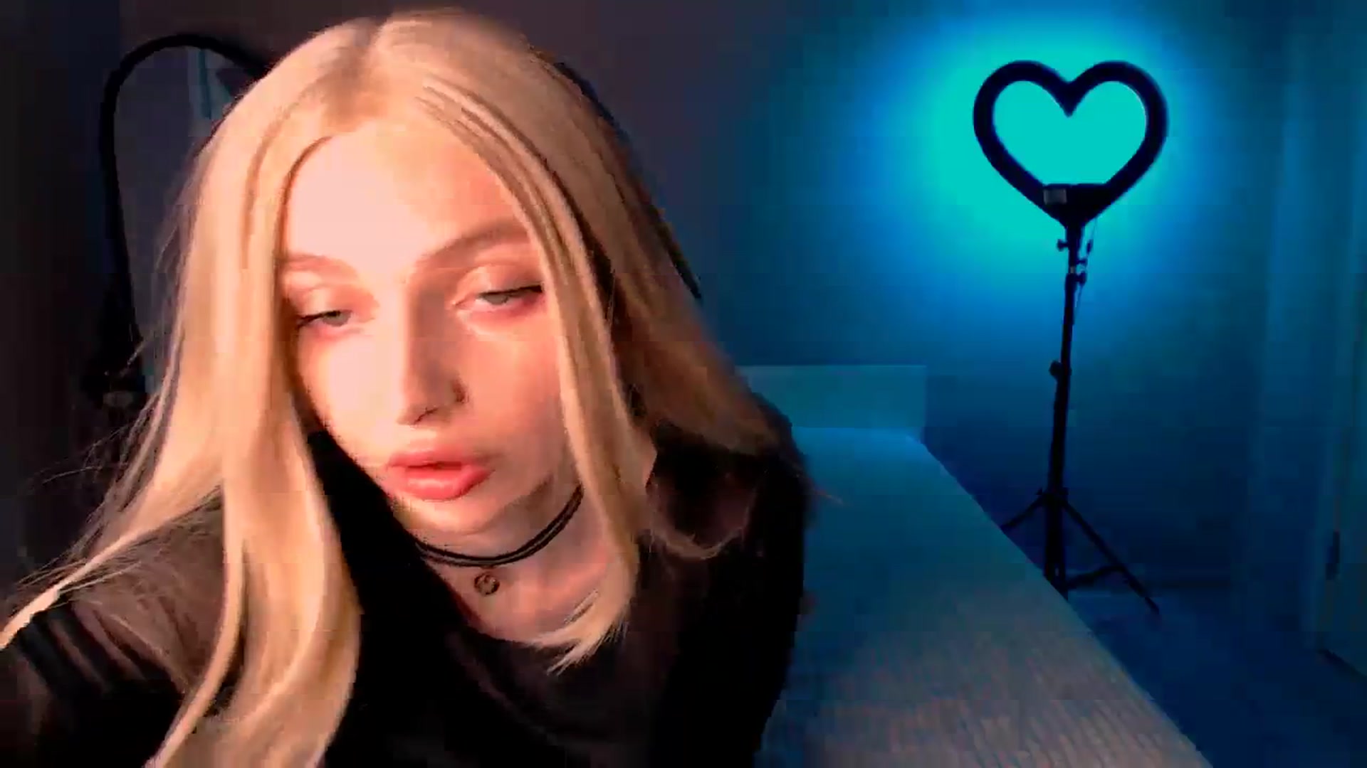 Gallery image thumbnail from TenderlyLolla's myfreecams stream on, 10/21/2023, 15:41 image 20 of 20