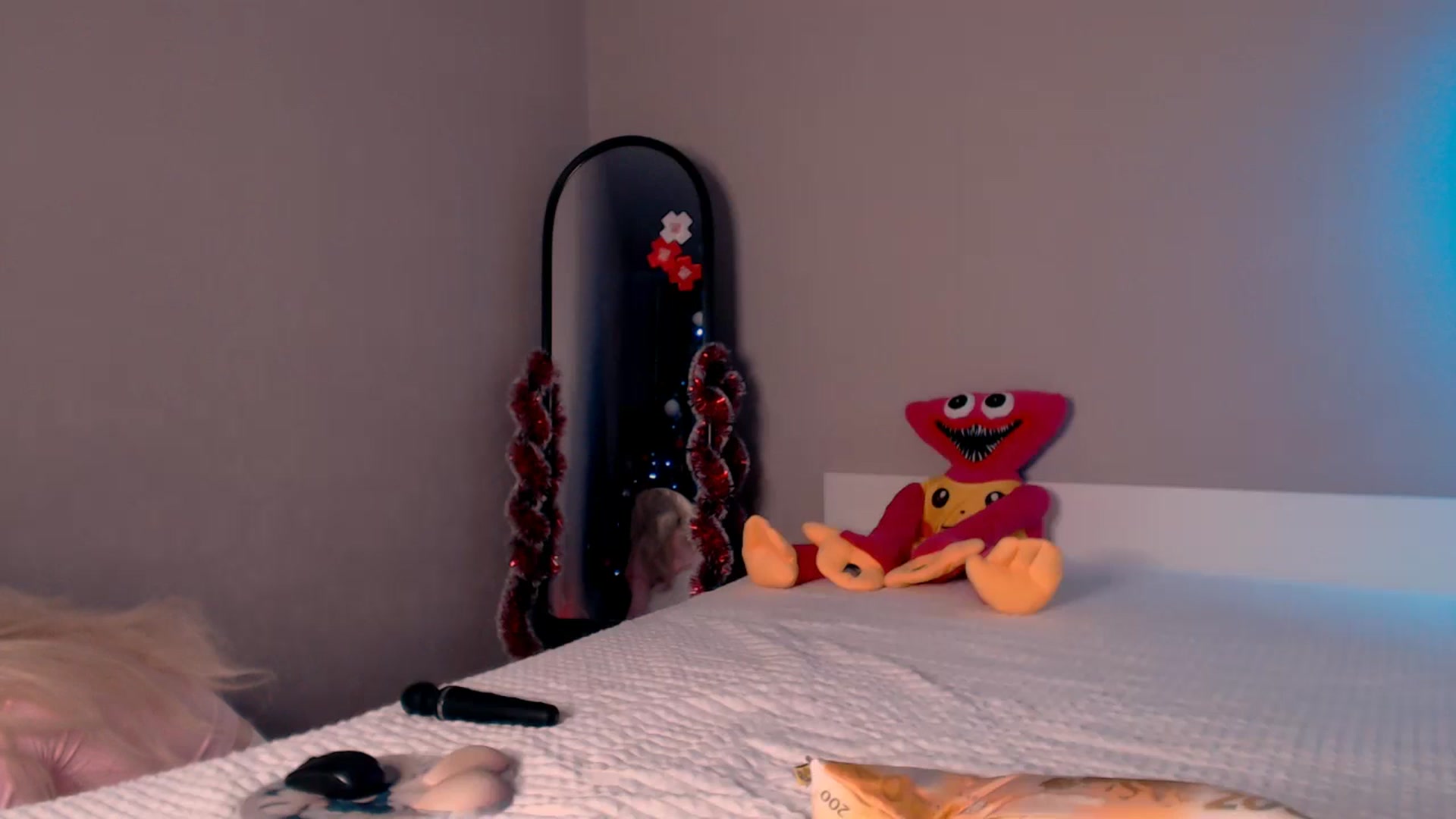 Gallery image thumbnail from TenderlyLolla's myfreecams stream on, 12/19/2023, 16:01 image 15 of 20