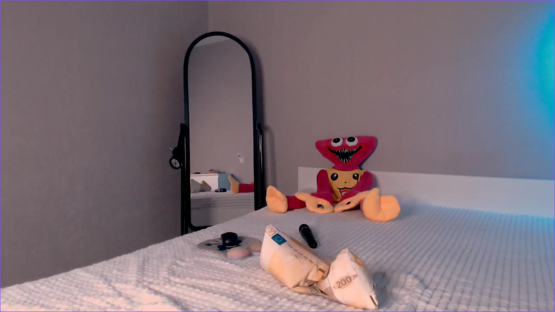 Gallery image thumbnail from TenderlyLolla's myfreecams stream on, 03/19/2024, 10:59 image 13 of 20