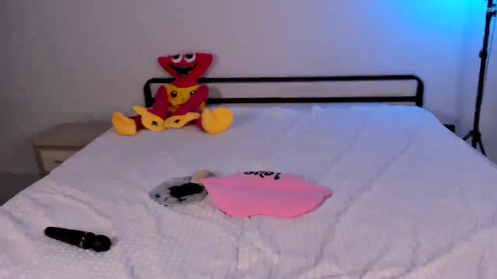 Gallery image thumbnail from TenderlyLolla's myfreecams stream on, 07/01/2025, 11:02 image 9 of 20