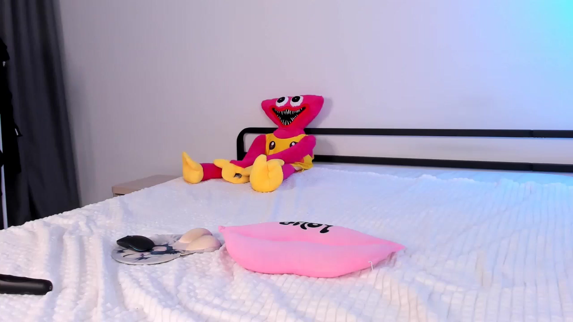 Gallery image thumbnail from TenderlyLolla's myfreecams stream on, 07/14/2025, 17:01 image 12 of 20