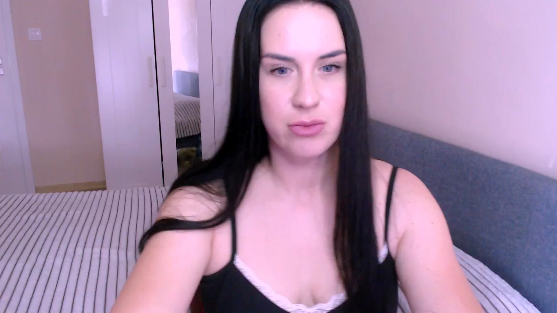 Gallery image thumbnail from Tendersoul_'s myfreecams stream on, 05/21/2025, 10:23 image 16 of 20