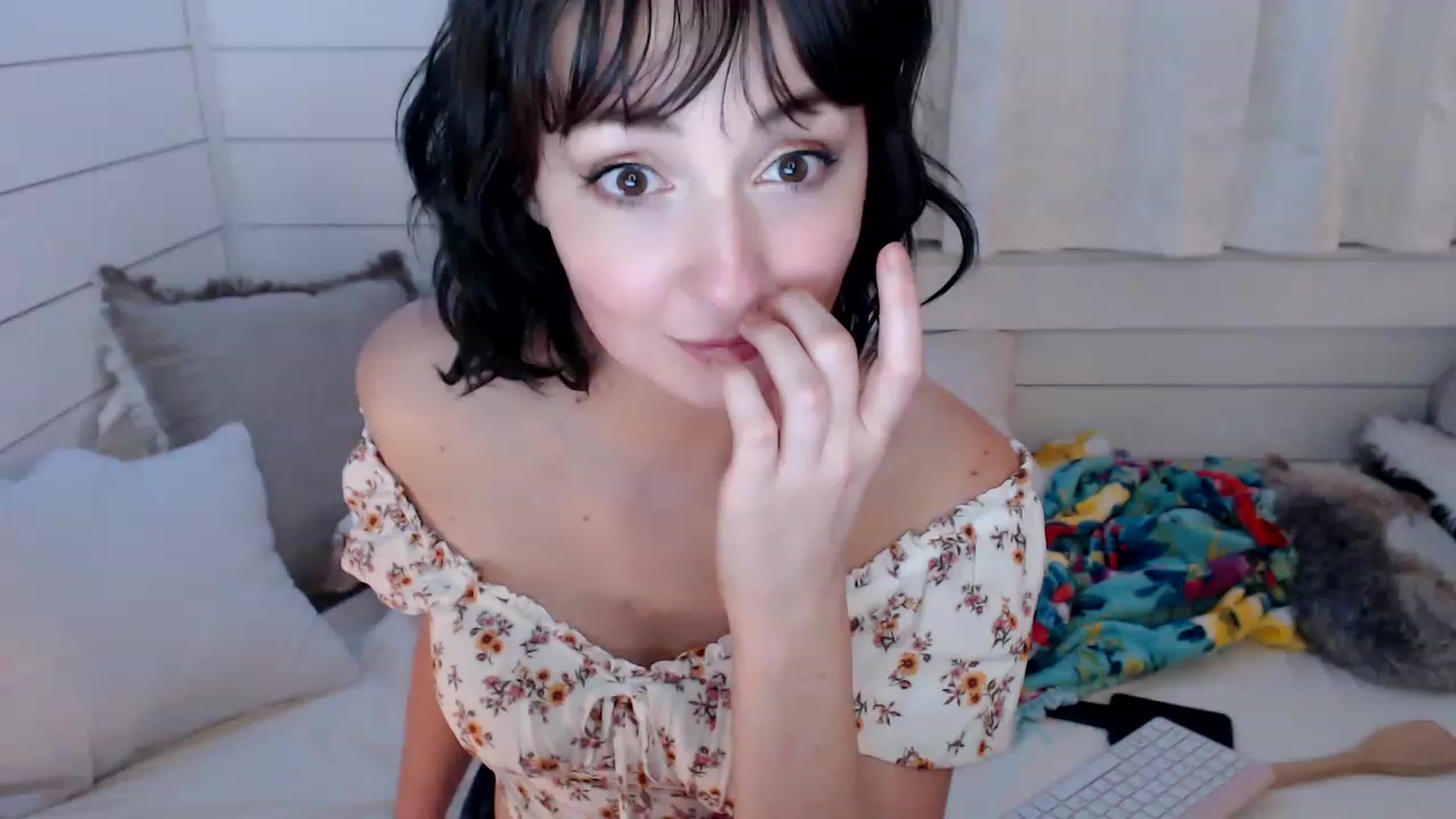 Gallery image thumbnail from TequilaSlut's myfreecams stream on, 03/11/2023, 04:00 image 13 of 20