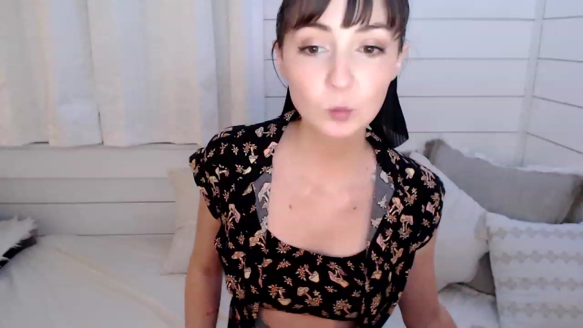 Gallery image thumbnail from TequilaSlut's myfreecams stream on, 03/13/2023, 04:57 image 1 of 20