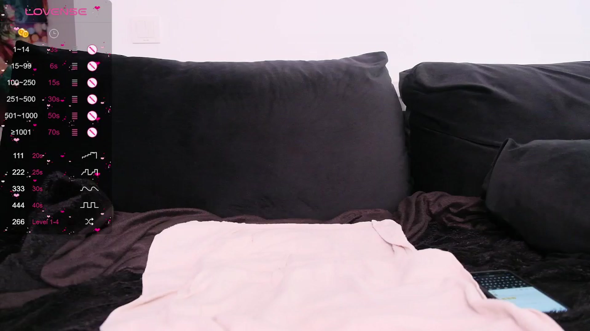 Gallery image thumbnail from Teressalove's myfreecams stream on, 04/14/2024, 13:04 image 10 of 20