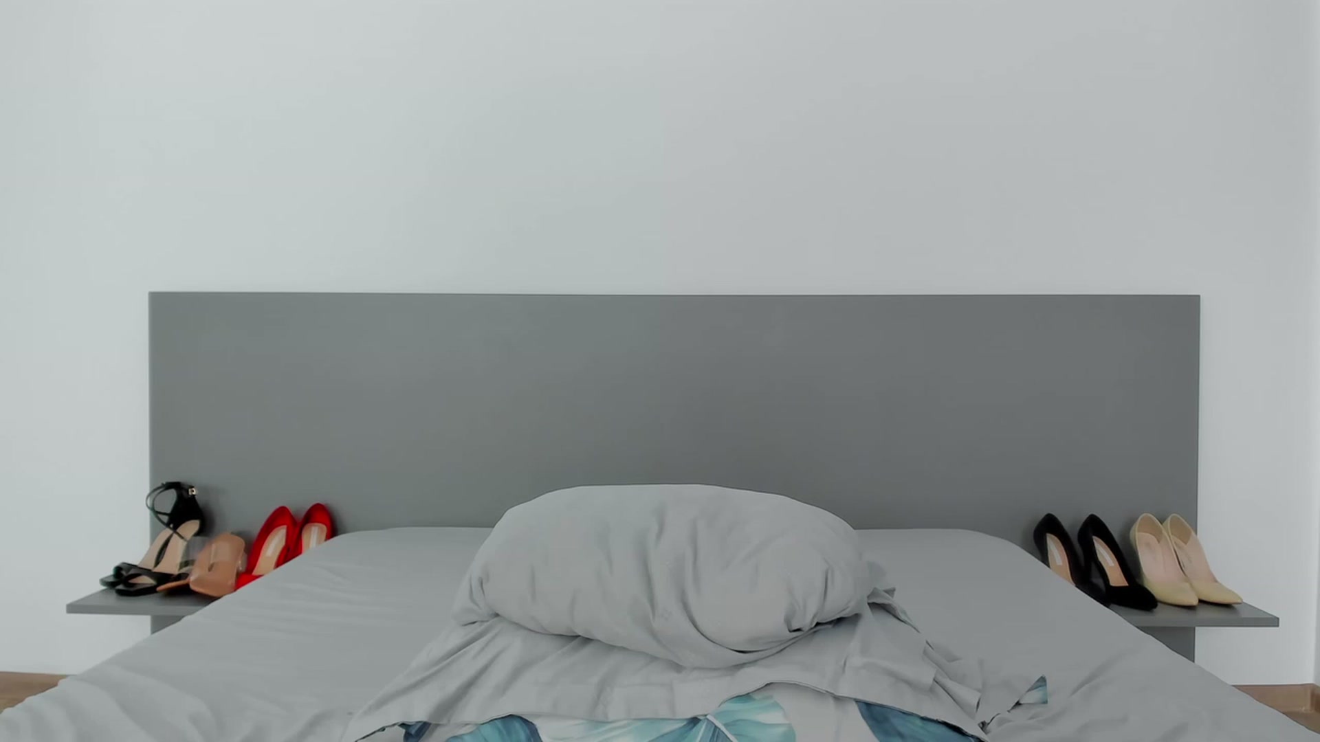 Gallery image thumbnail from Teressalovee's myfreecams stream on, 06/10/2023, 11:05 image 19 of 20