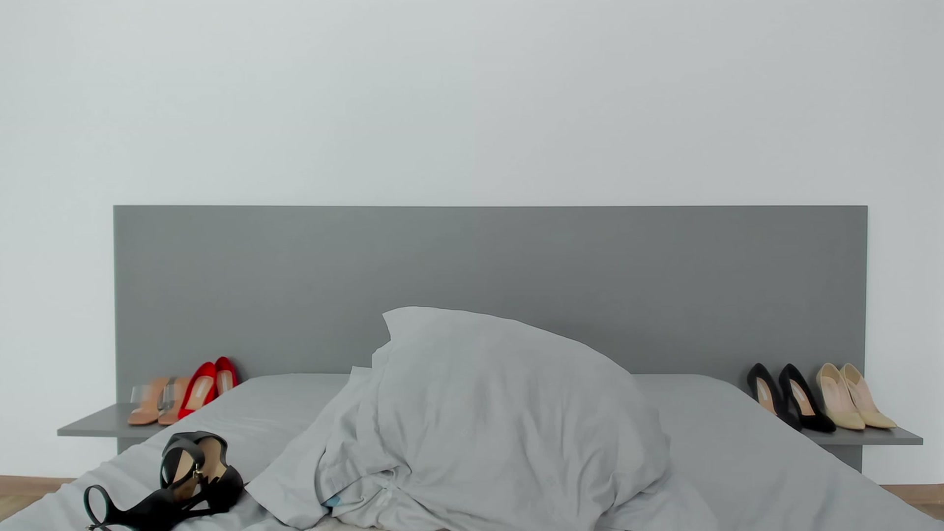 Gallery image thumbnail from Teressalovee's myfreecams stream on, 06/12/2023, 10:08 image 3 of 20