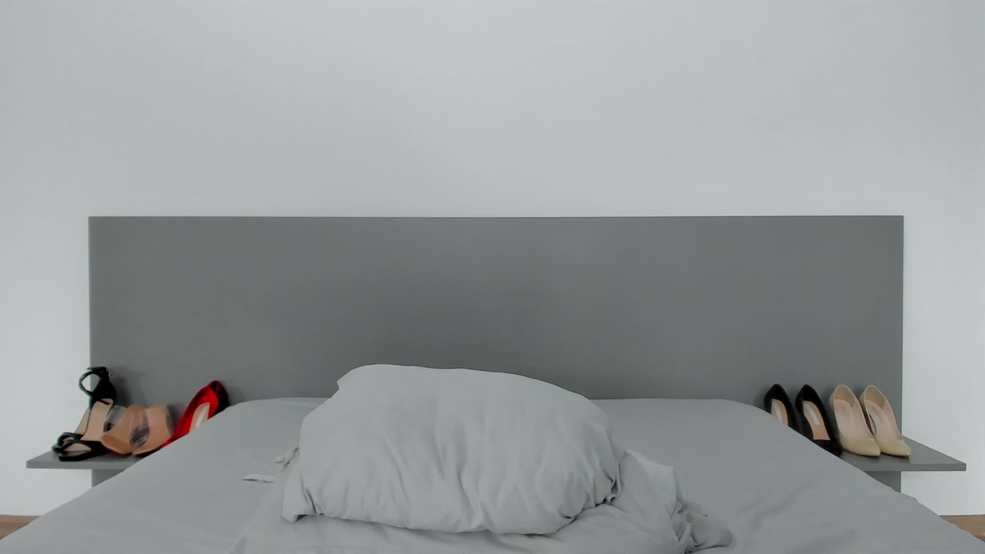 Gallery image thumbnail from Teressalovee's myfreecams stream on, 06/26/2023, 08:13 image 6 of 20