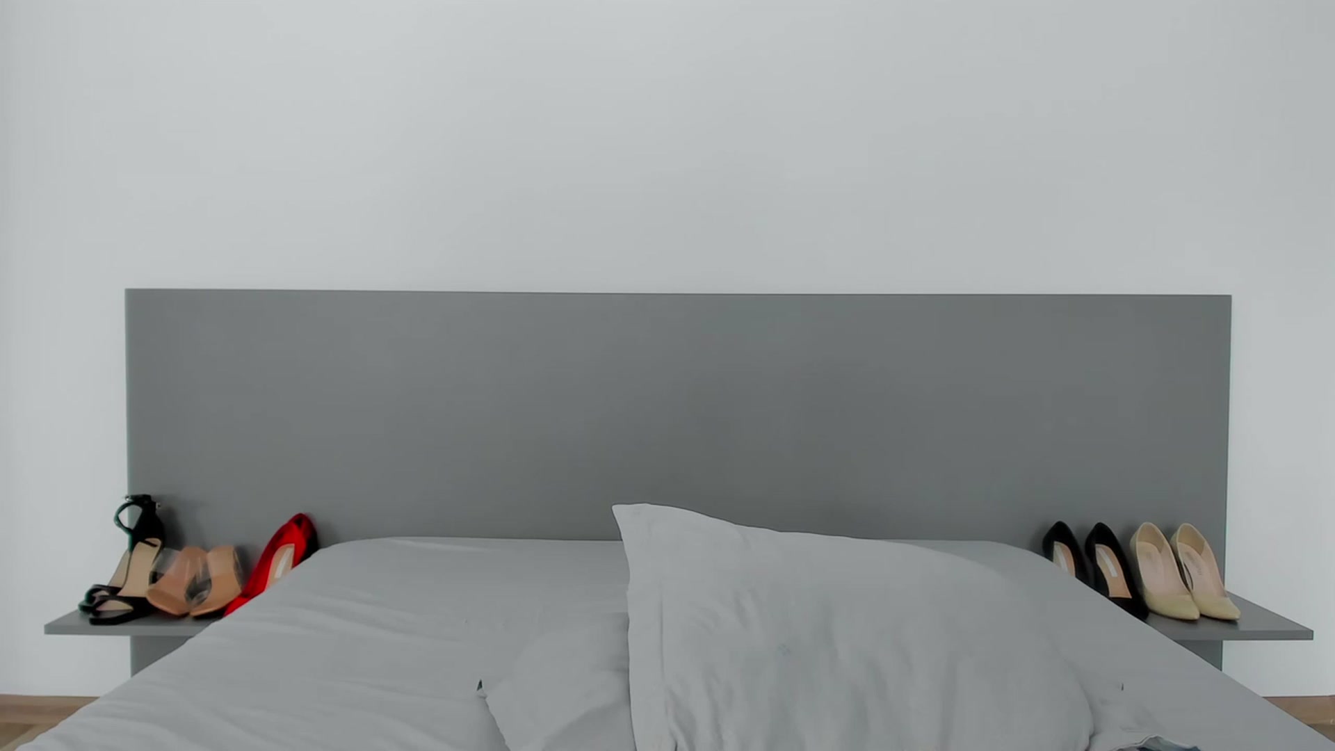 Gallery image thumbnail from Teressalovee's myfreecams stream on, 06/26/2023, 11:59 image 8 of 20