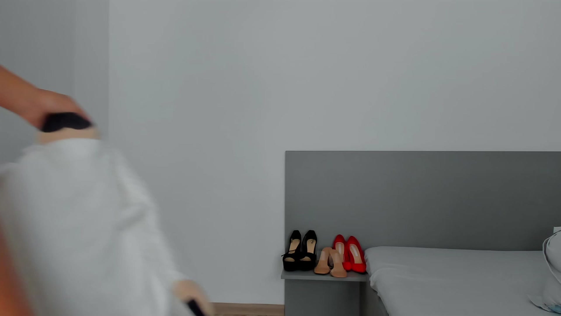 Gallery image thumbnail from Teressalovee's myfreecams stream on, 08/08/2023, 09:40 image 11 of 20