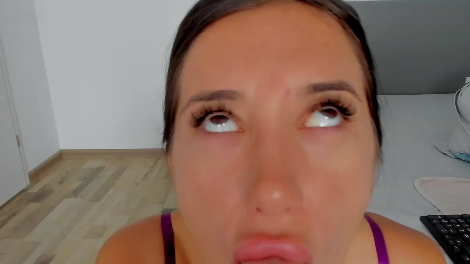 Gallery image thumbnail from Teressalovee's myfreecams stream on, 08/08/2023, 09:40 image 15 of 20