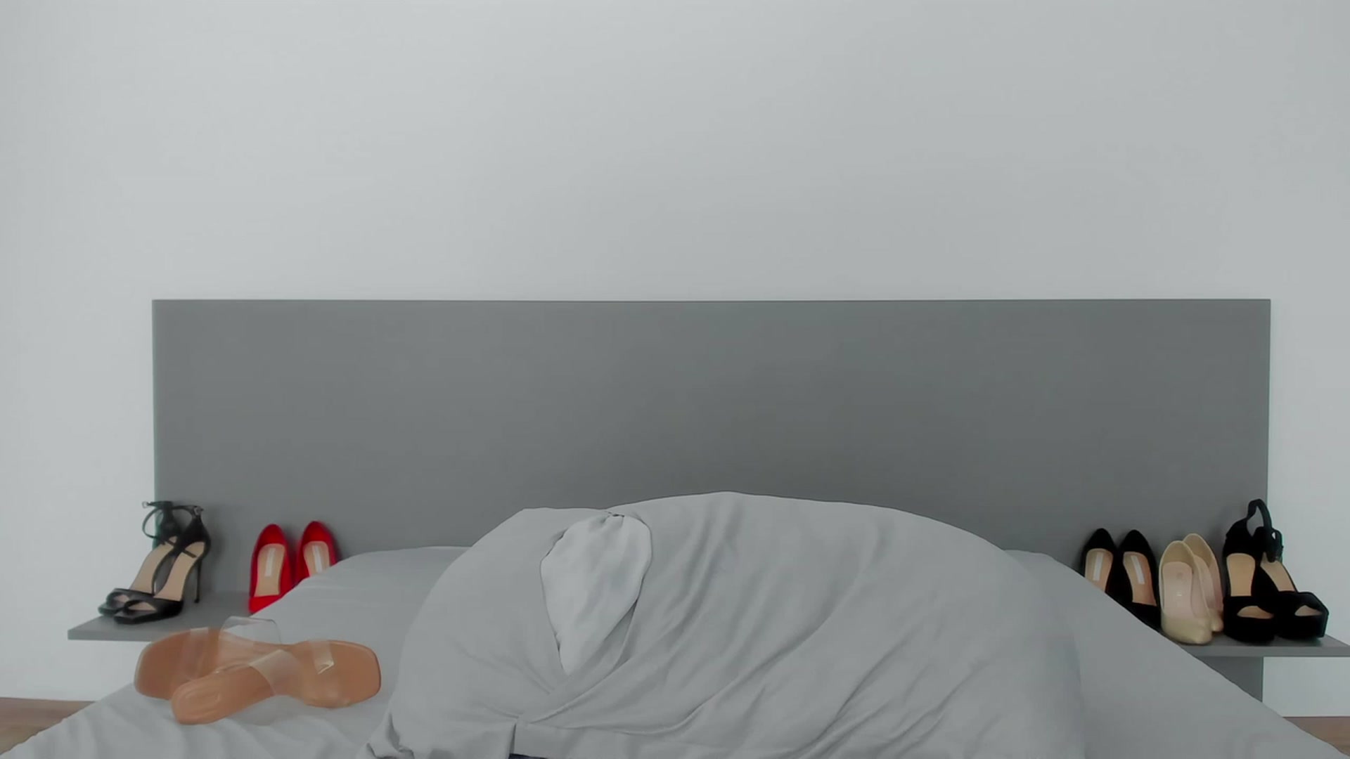 Gallery image thumbnail from Teressalovee's myfreecams stream on, 08/22/2023, 11:24 image 9 of 20
