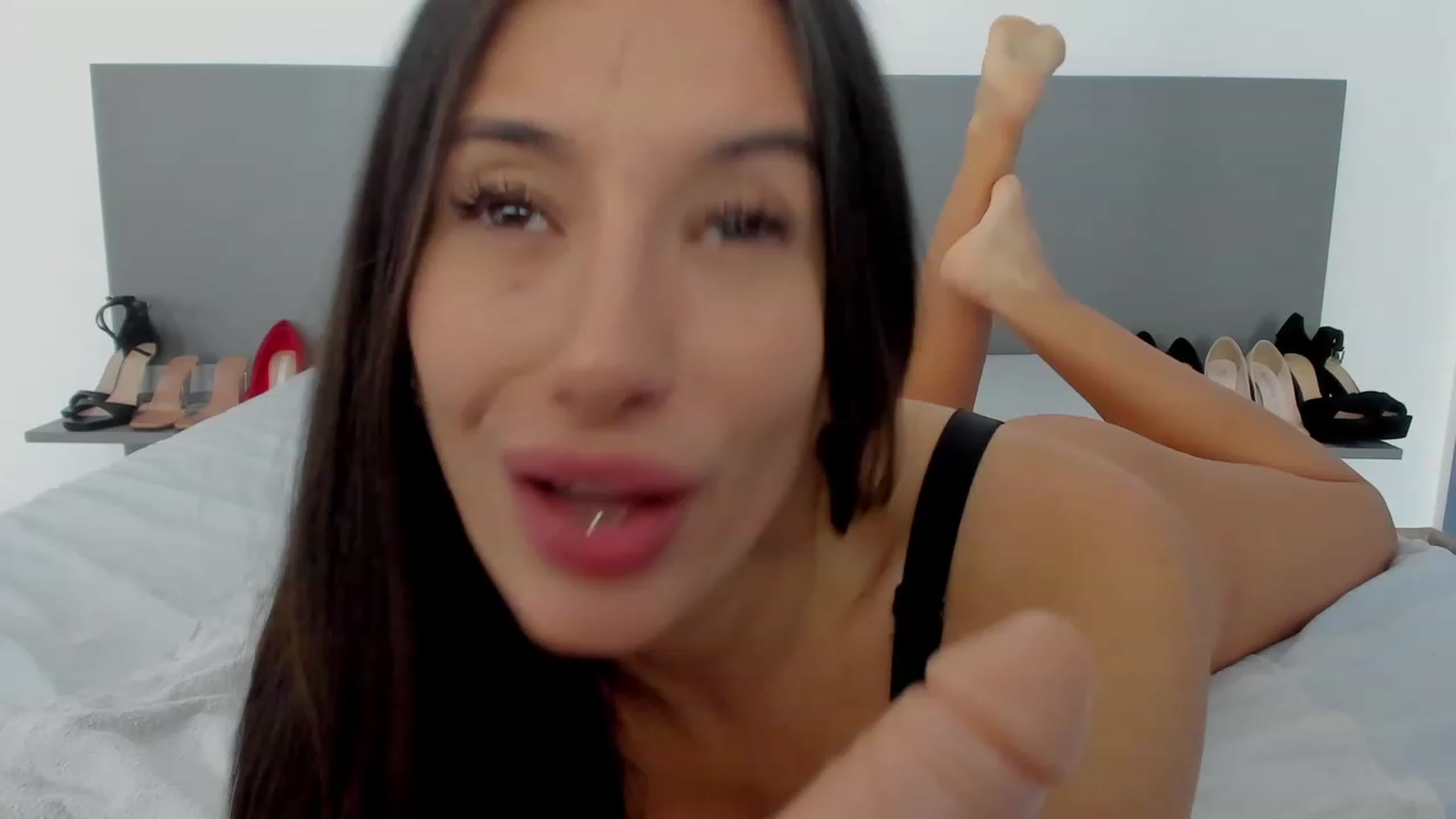 Gallery image thumbnail from Teressalovee's myfreecams stream on, 10/05/2023, 10:16 image 13 of 20