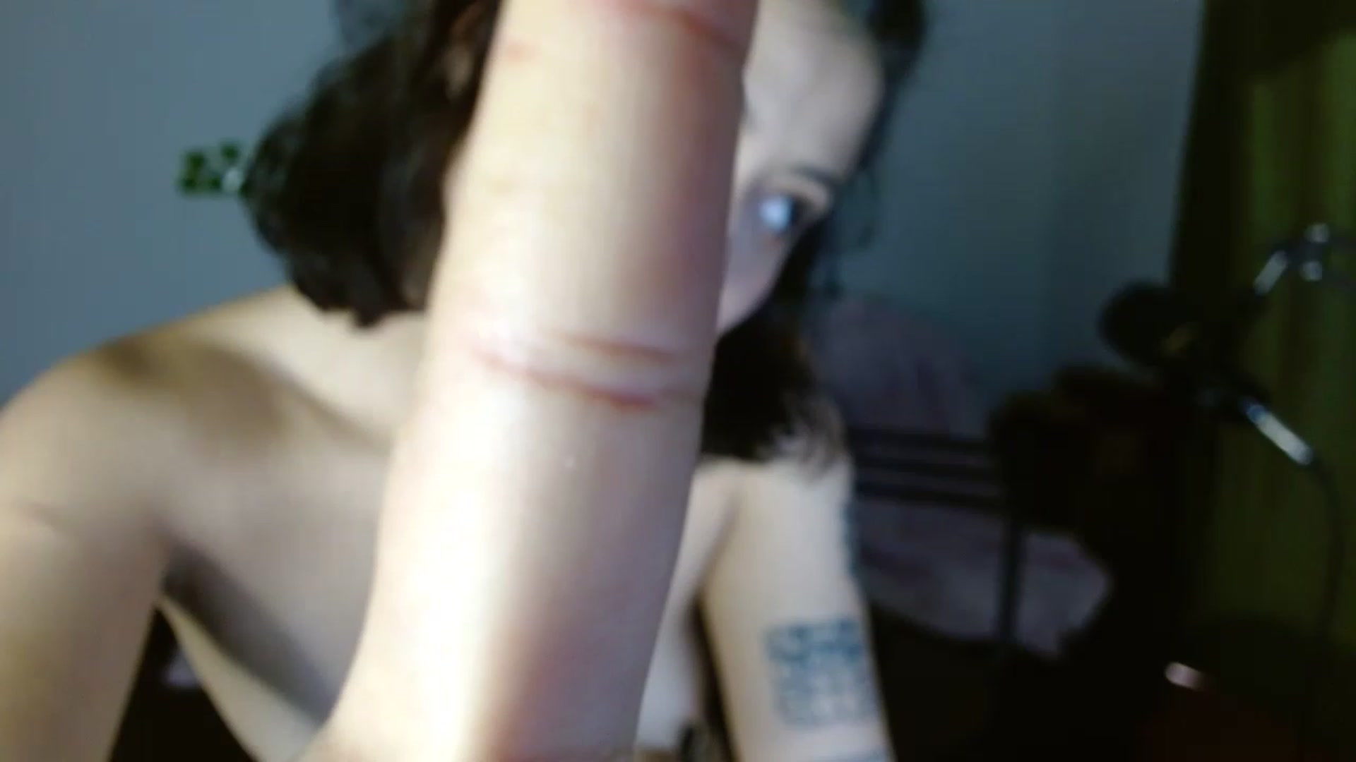 Gallery image thumbnail from TerraGreen's myfreecams stream on, 01/08/2023, 19:46 image 9 of 20