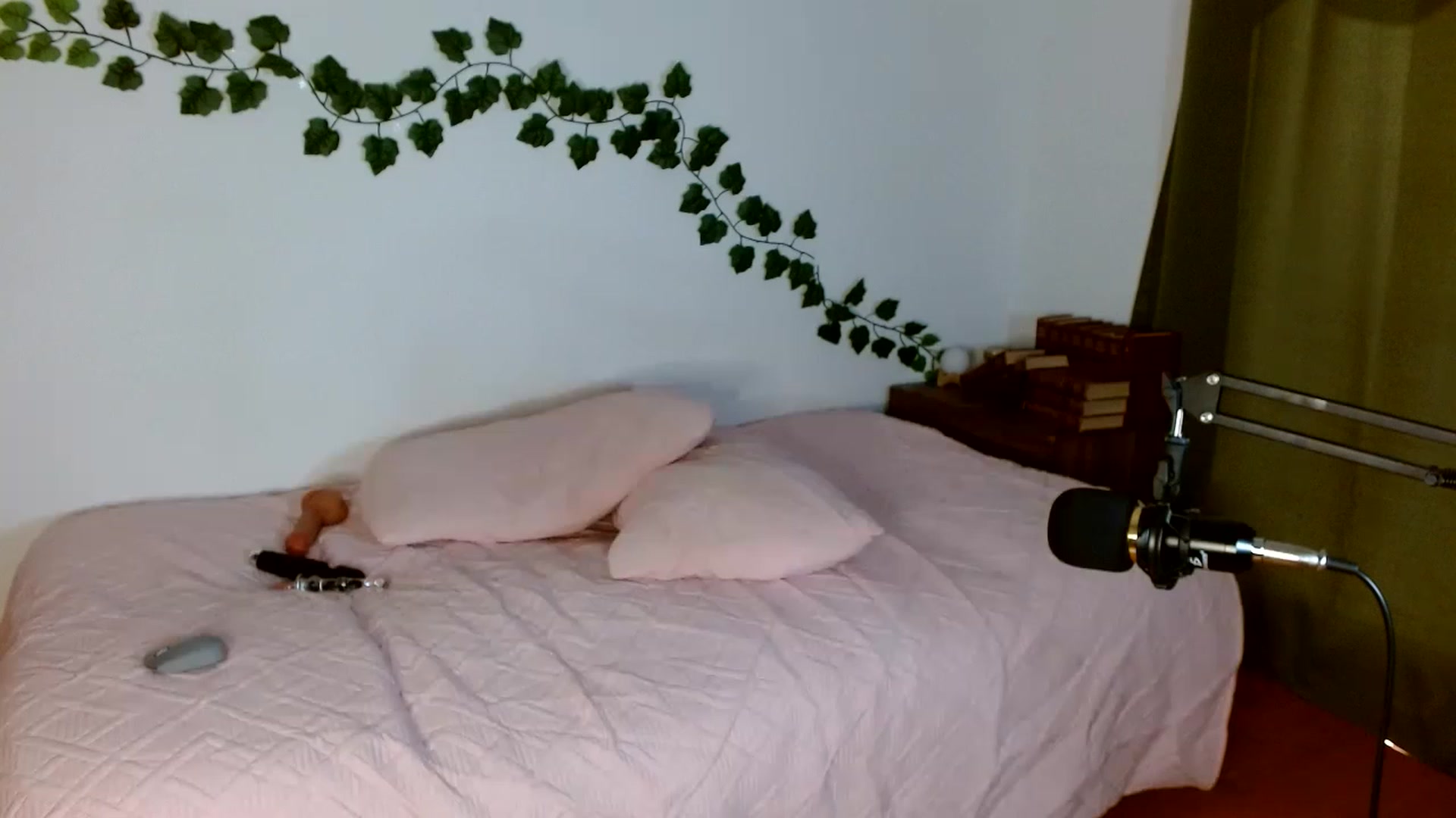 Gallery image thumbnail from TerraGreen's myfreecams stream on, 01/22/2023, 19:26 image 19 of 20