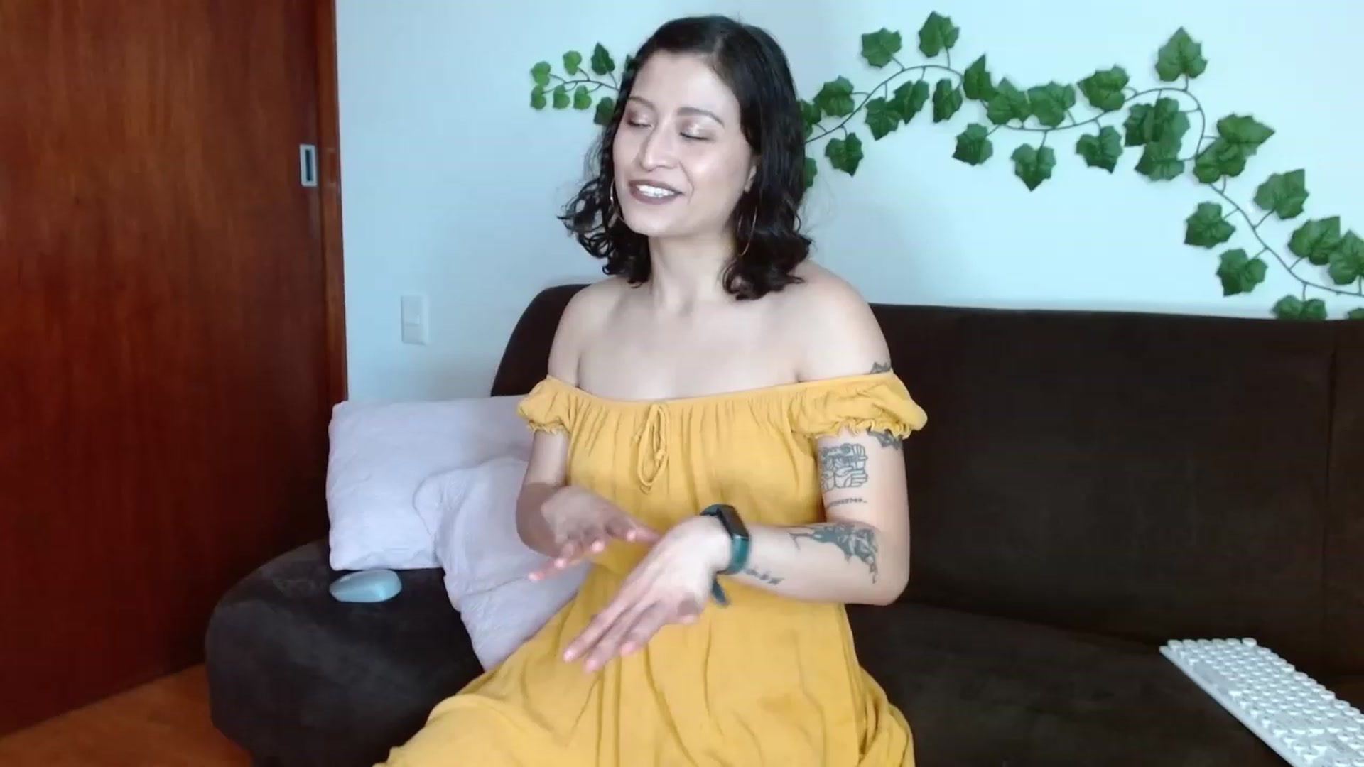 Gallery image thumbnail from TerraGreen's myfreecams stream on, 03/11/2023, 17:37 image 20 of 20