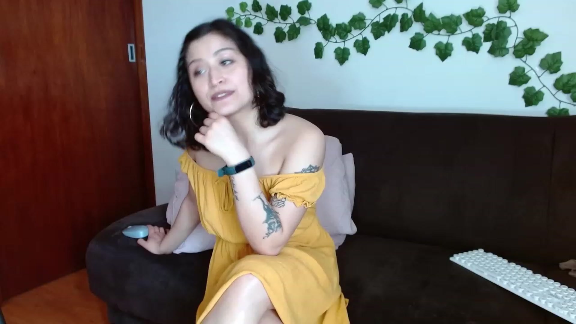 Gallery image thumbnail from TerraGreen's myfreecams stream on, 03/11/2023, 21:03 image 5 of 20