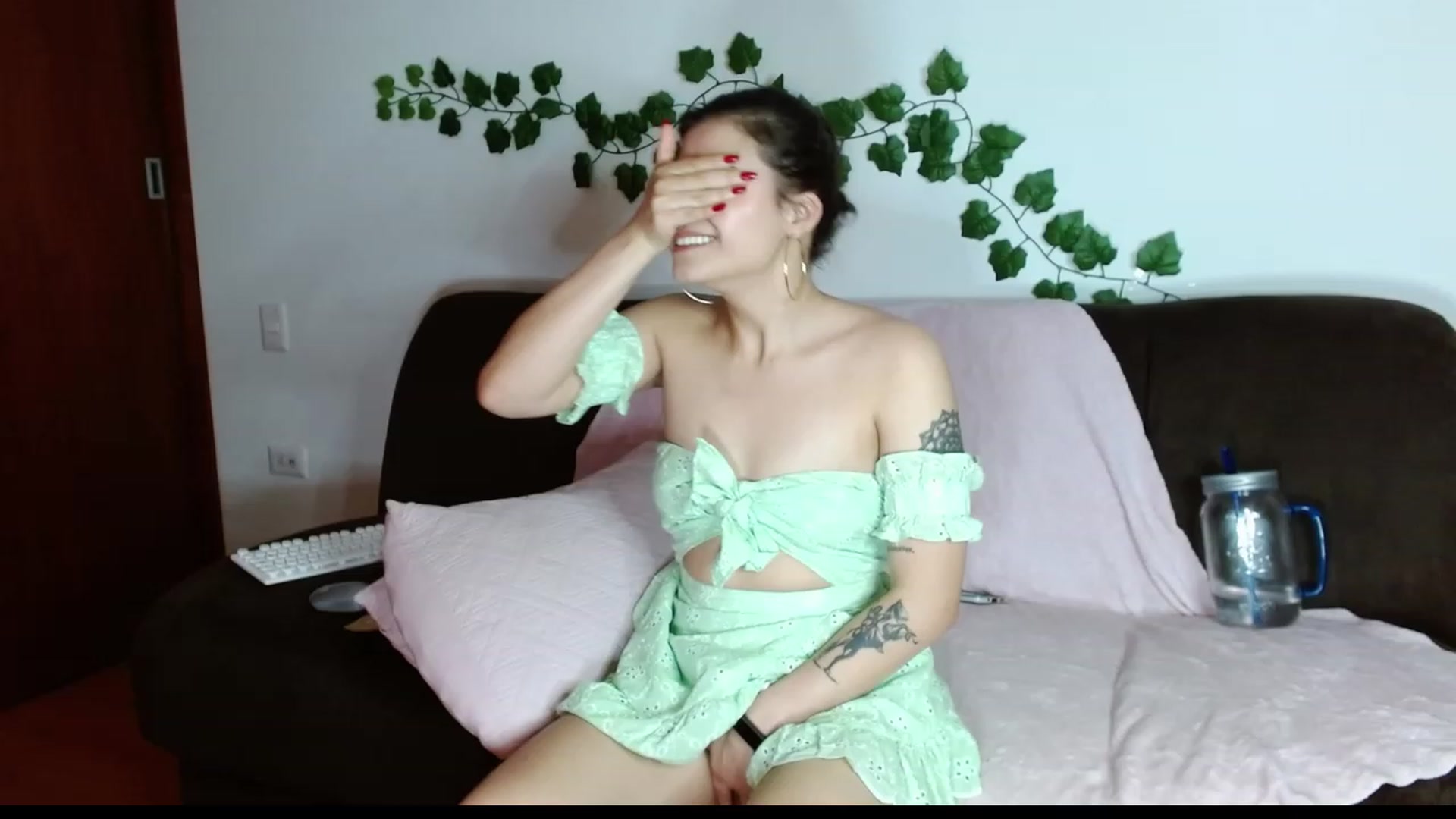 Gallery image thumbnail from TerraGreen's myfreecams stream on, 03/18/2023, 21:30 image 12 of 20