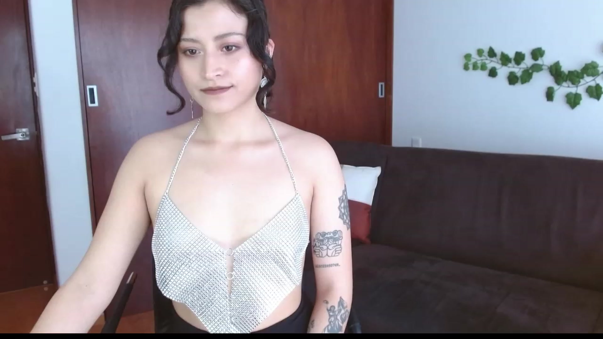 Gallery image thumbnail from TerraGreen's myfreecams stream on, 04/08/2023, 18:15 image 13 of 20