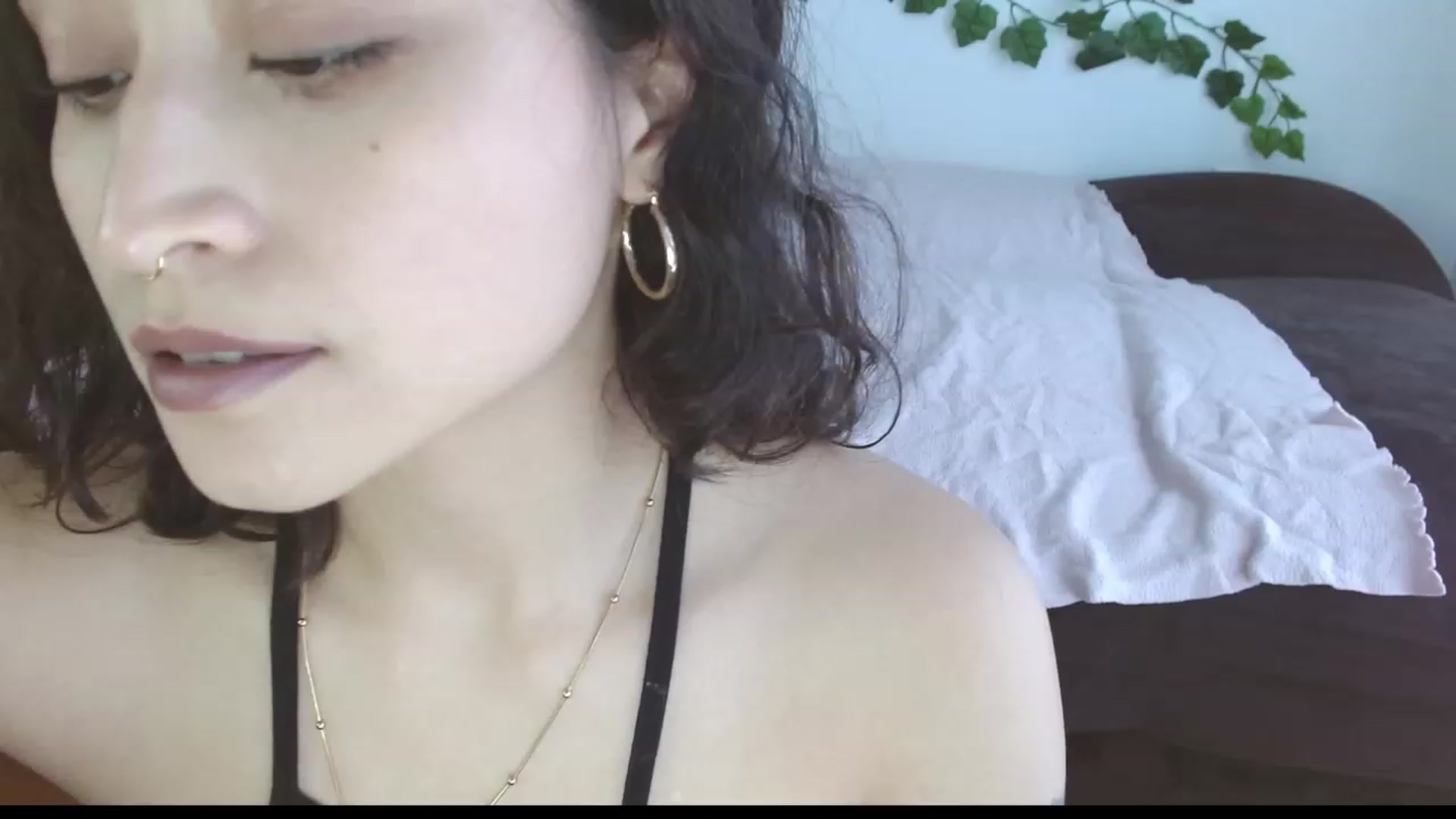 Gallery image thumbnail from TerraGreen's myfreecams stream on, 04/15/2023, 18:32 image 19 of 20