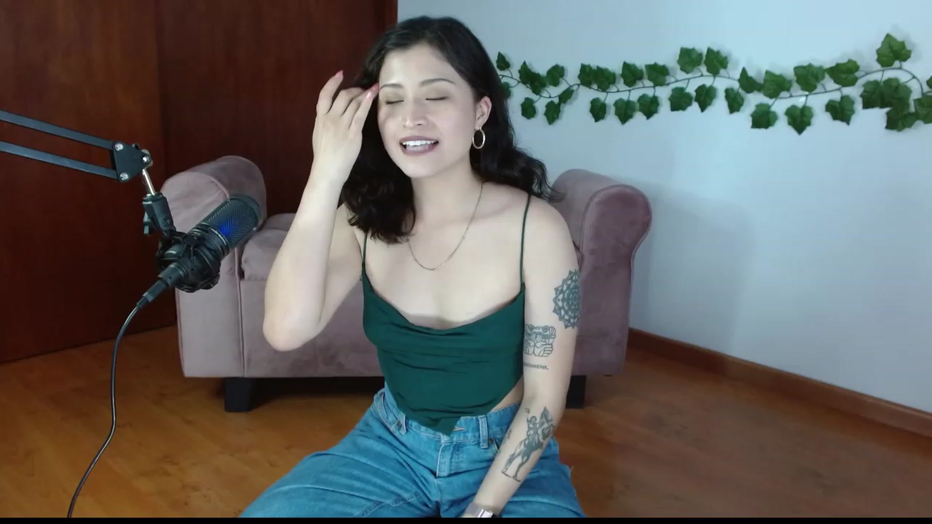 Gallery image thumbnail from TerraGreen's myfreecams stream on, 05/17/2023, 24:02 image 1 of 20