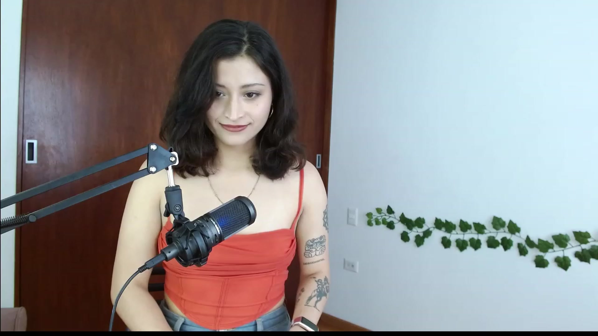Gallery image thumbnail from TerraGreen's myfreecams stream on, 05/20/2023, 18:00 image 8 of 20