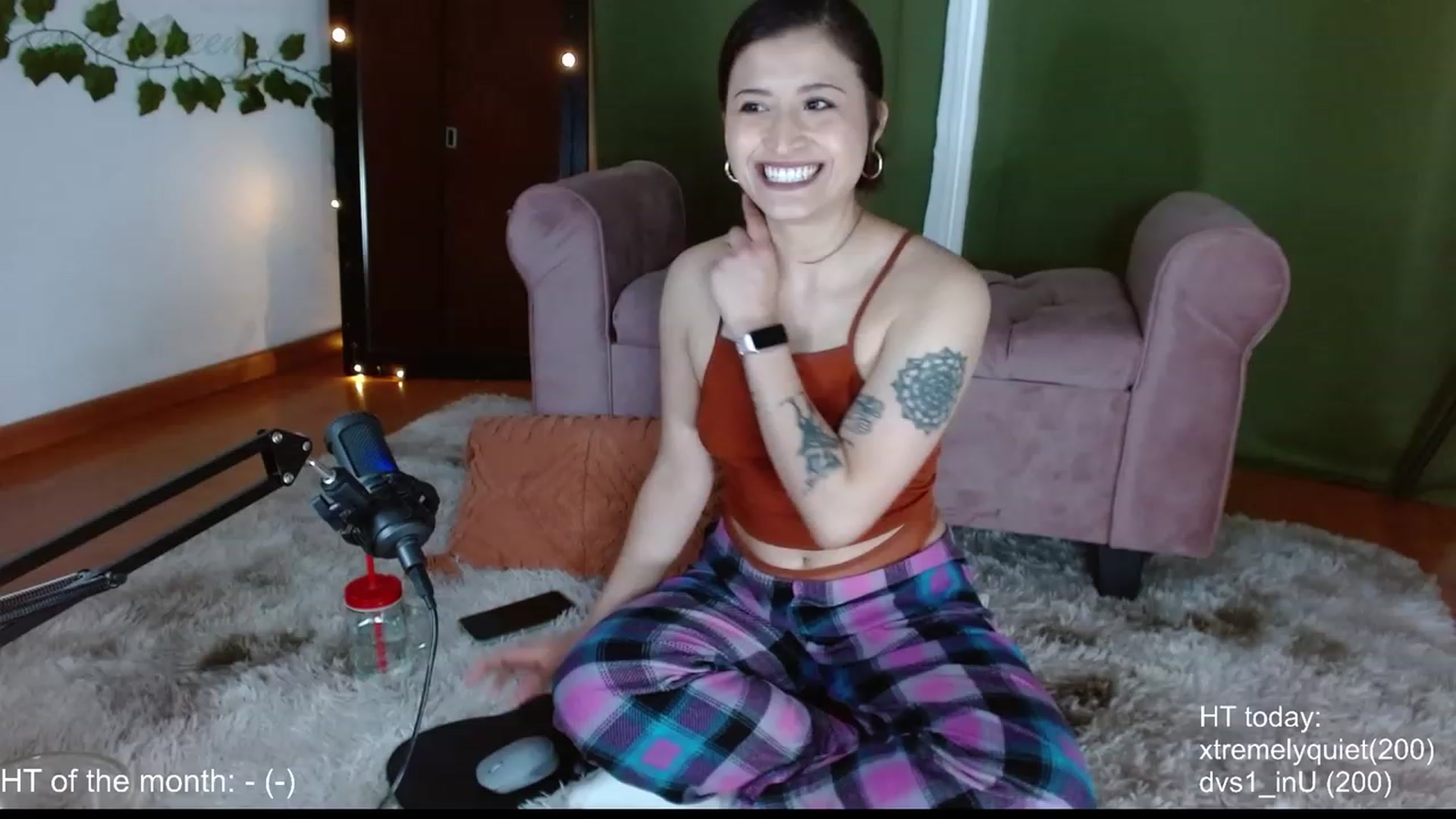 Gallery image thumbnail from TerraGreen's myfreecams stream on, 06/02/2023, 23:56 image 7 of 20