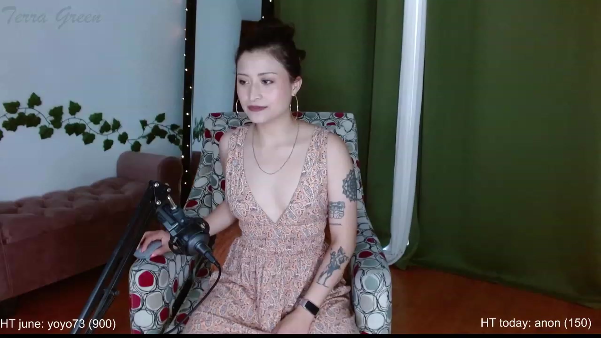 Gallery image thumbnail from TerraGreen's myfreecams stream on, 06/10/2023, 17:19 image 19 of 20