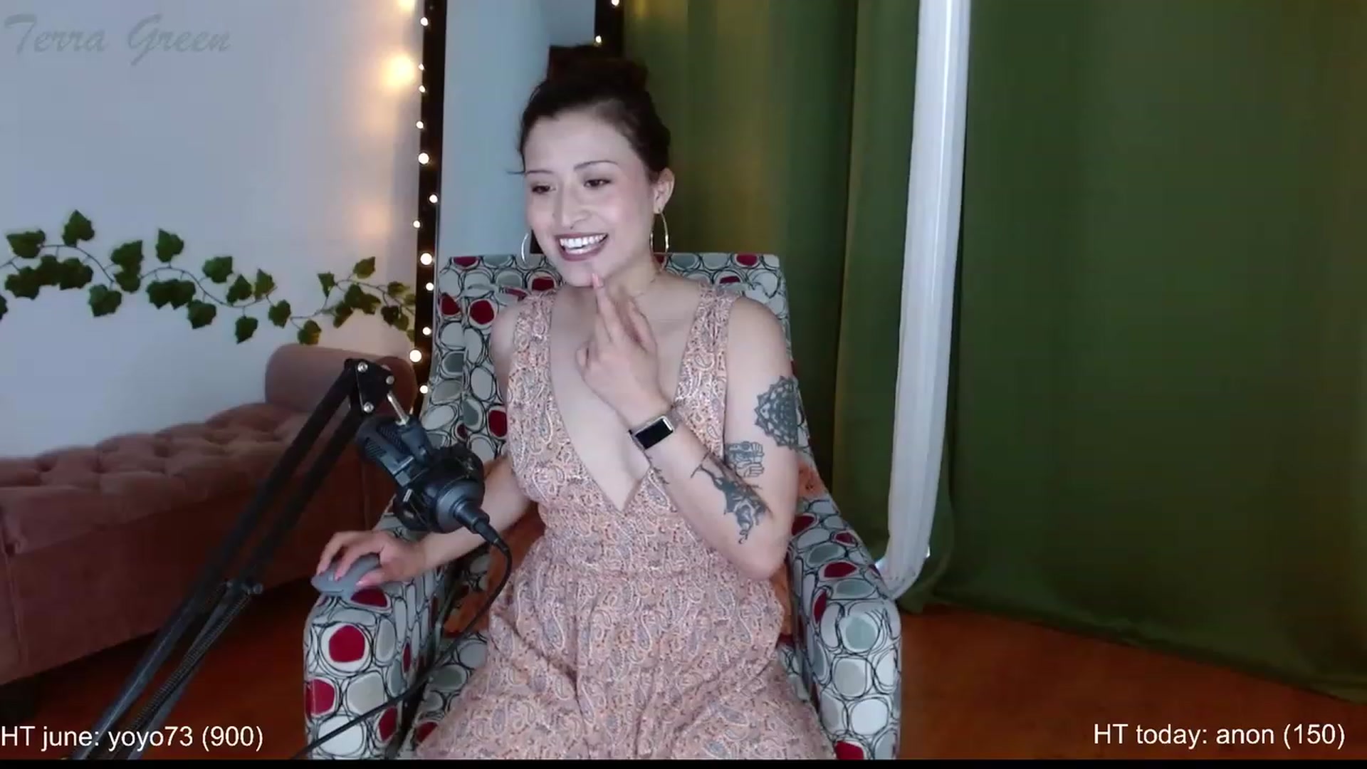 Gallery image thumbnail from TerraGreen's myfreecams stream on, 06/10/2023, 17:42 image 18 of 20