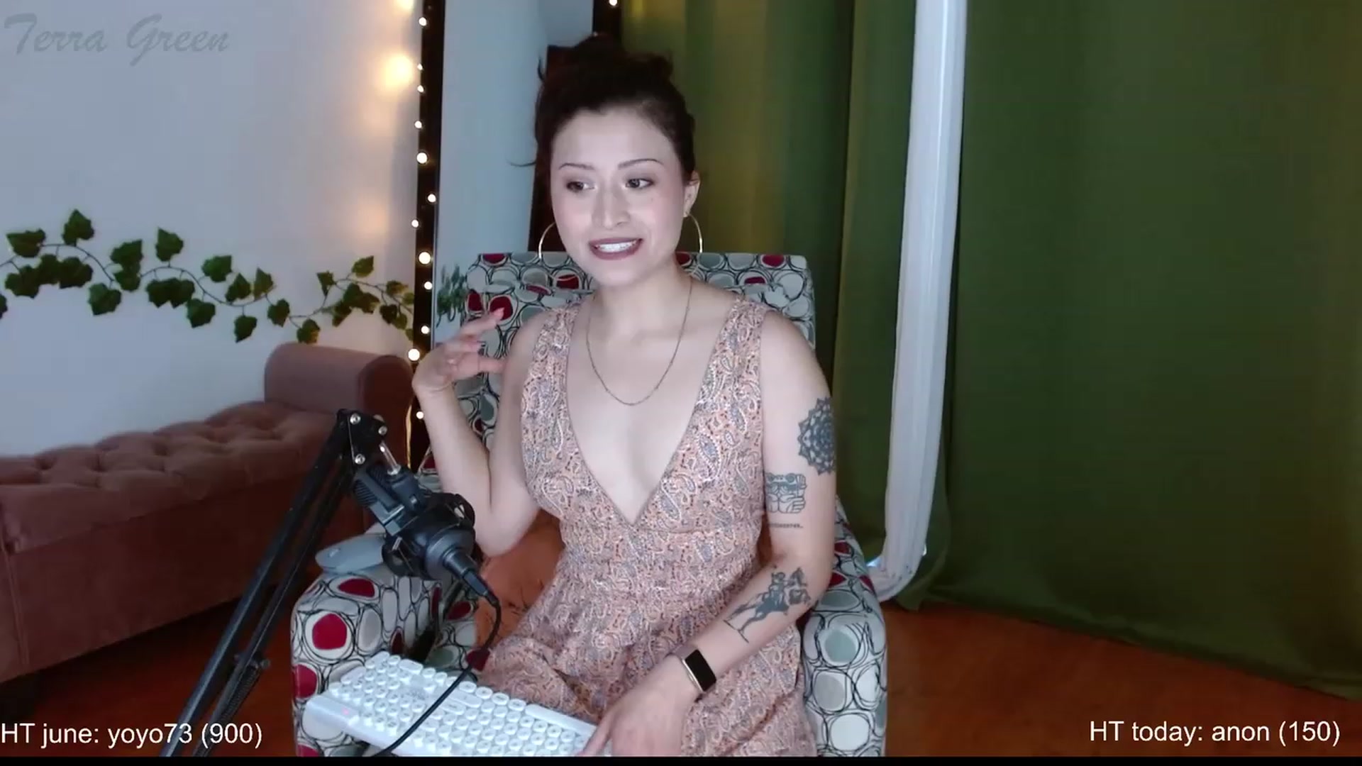 Gallery image thumbnail from TerraGreen's myfreecams stream on, 06/10/2023, 17:42 image 2 of 20