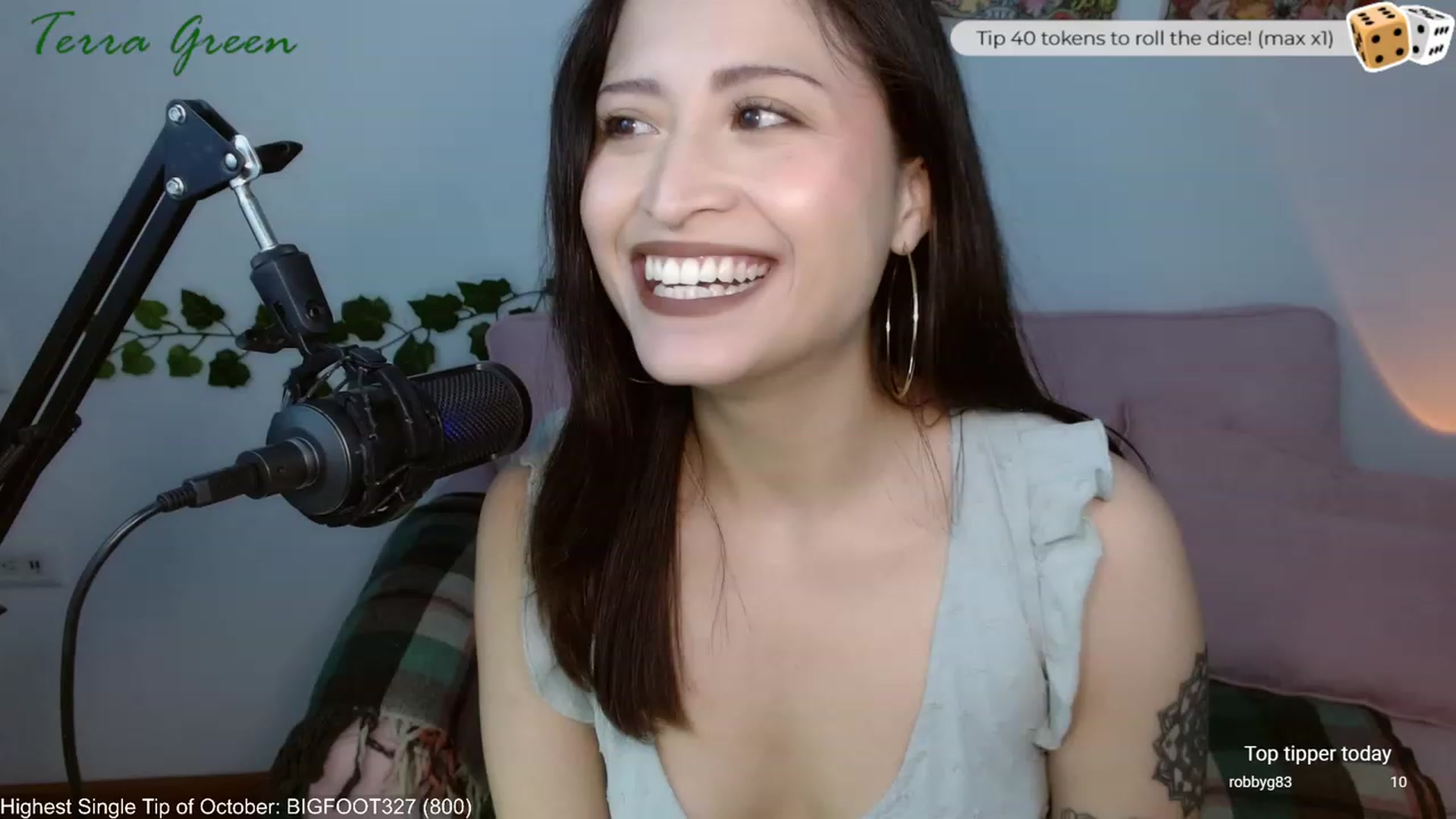Gallery image thumbnail from TerraGreen's myfreecams stream on, 10/02/2023, 17:45 image 3 of 20